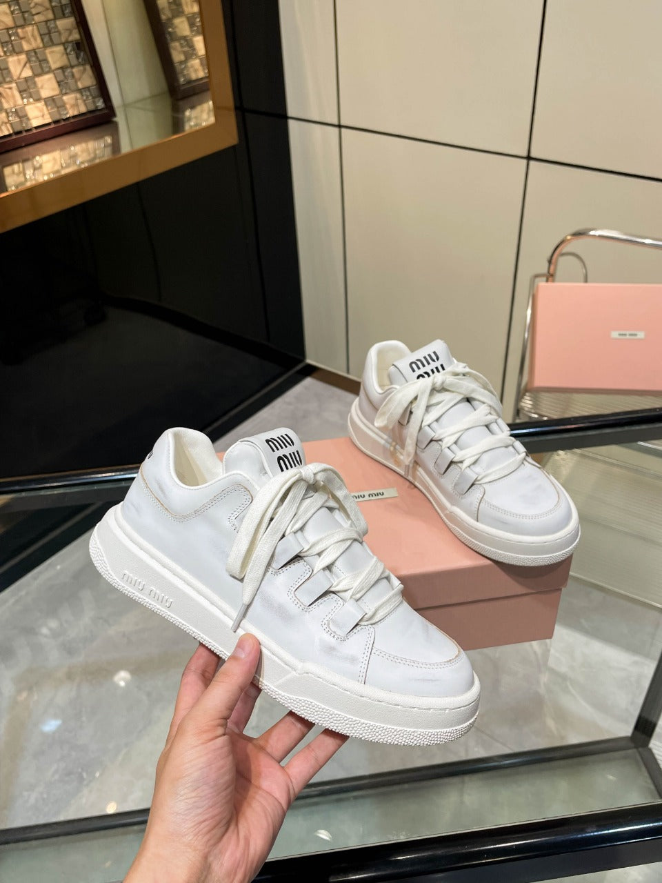 SKATEBOARD SNEAKERS IN OFF WHITE BLEACHED CALFSKIN、mysite、Cacoeks