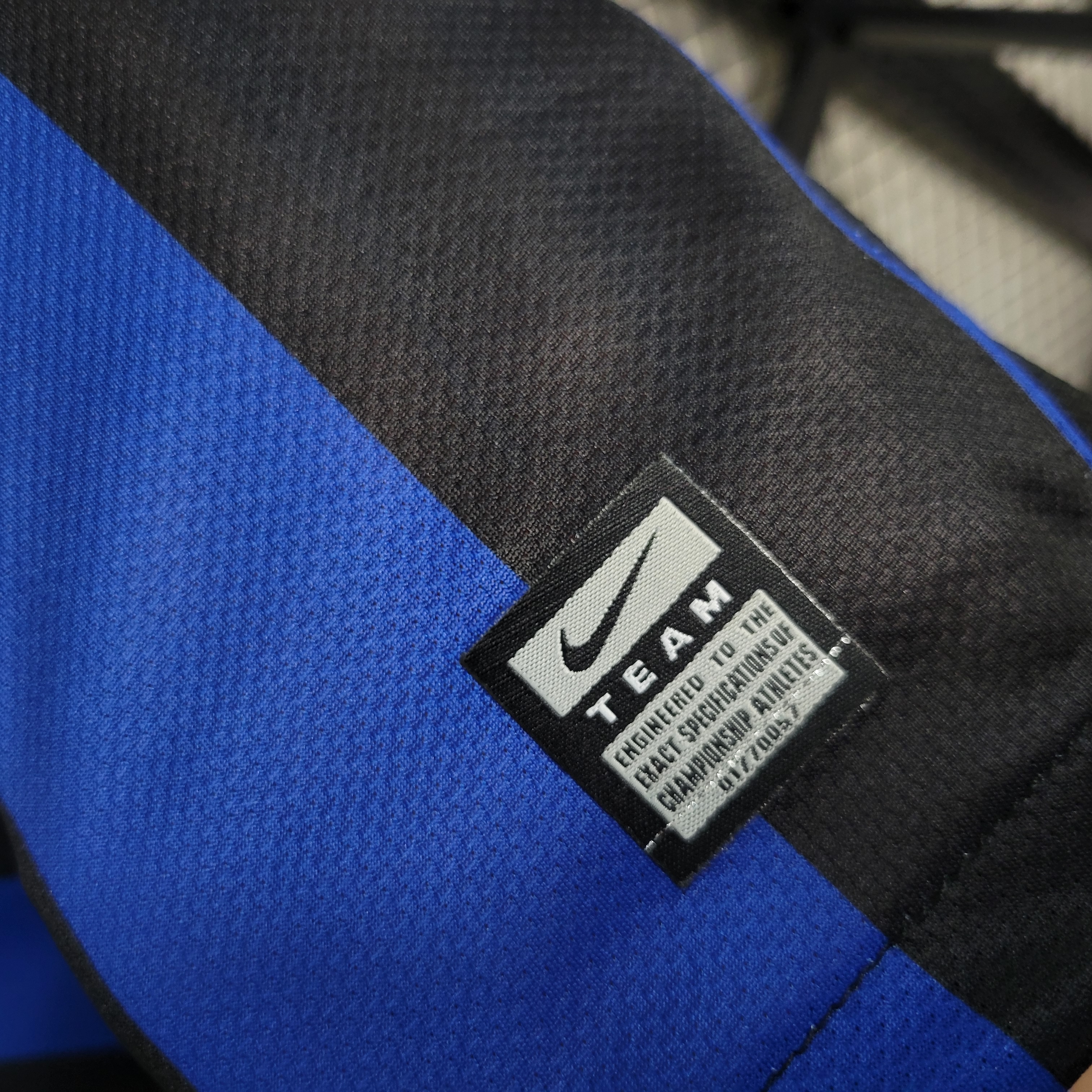 Higojerseys-Retro Inter Milan 09-10 Home Stadium Jersey - Champions League Final