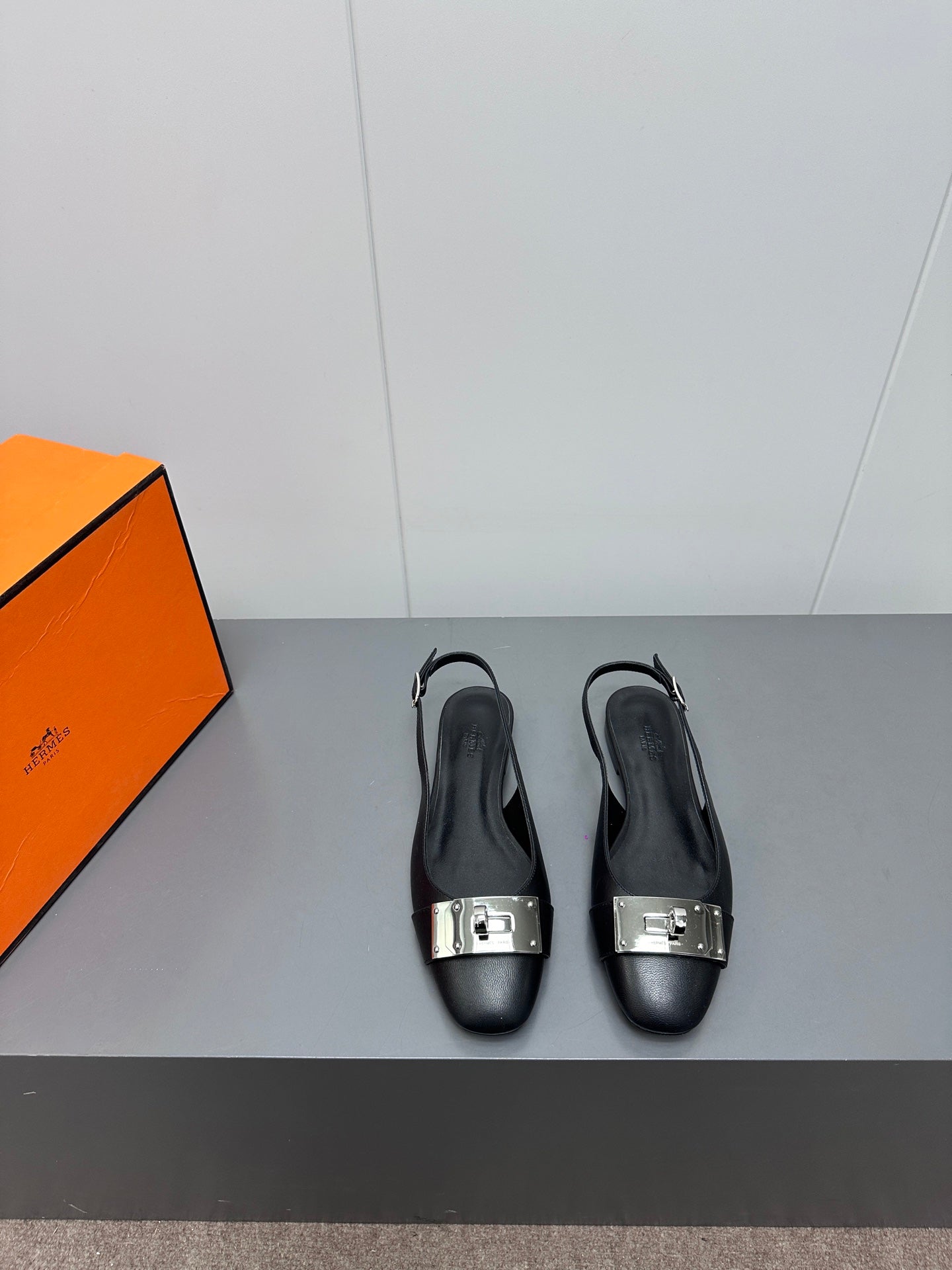 INNOCENTE SLINGBACK IN BLACK CALFSKIN、mysite、Cacoeks