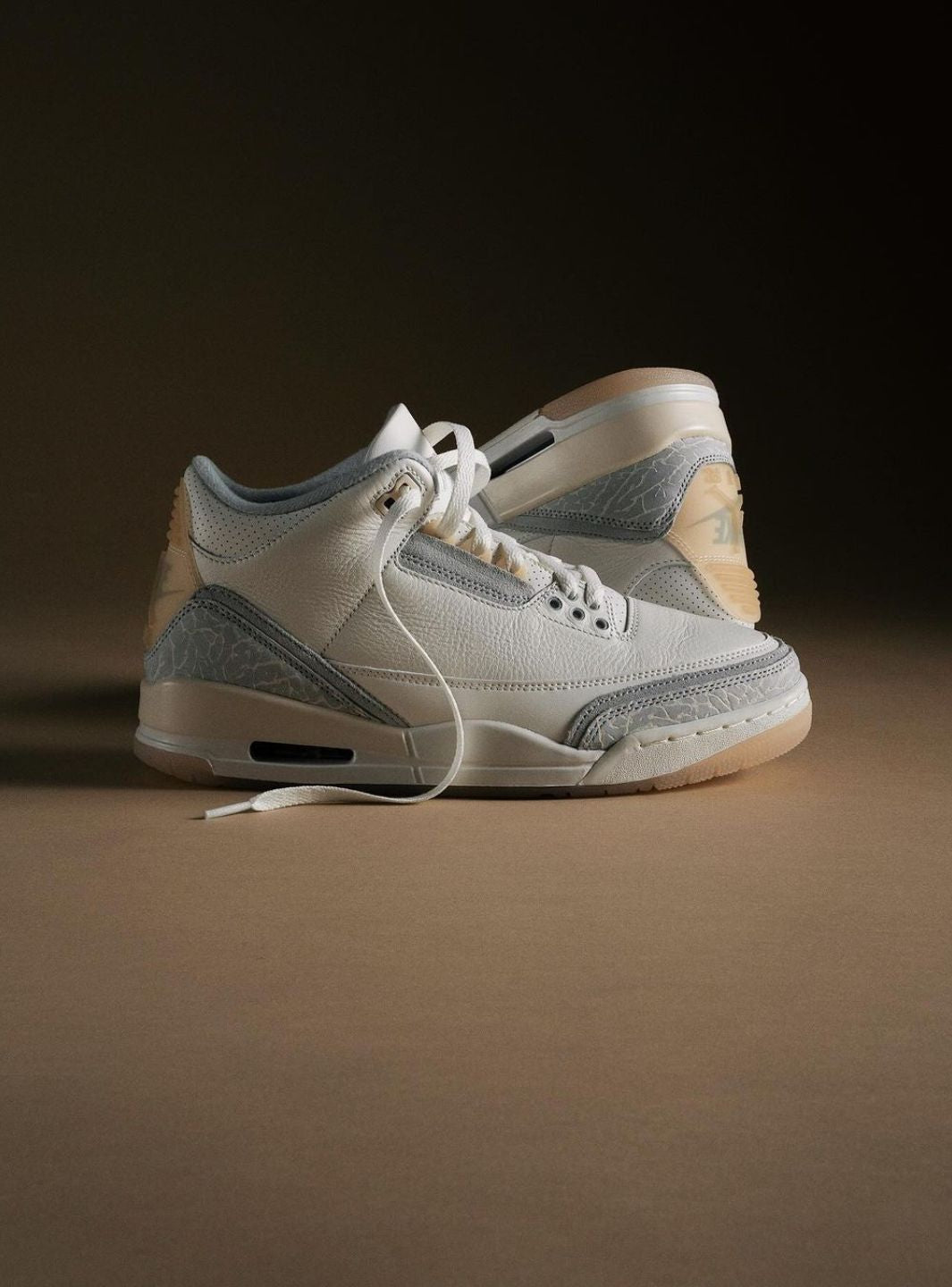 Air Jordan 3 Craft Ivory、JORDAN、Cacoeks