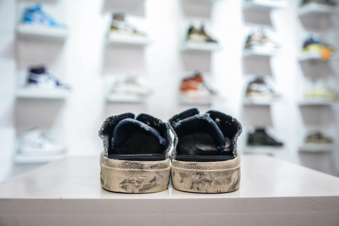 Balenciaga Paris Mule in Blue Destroyed Denim Rubber、mysite、Cacoeks