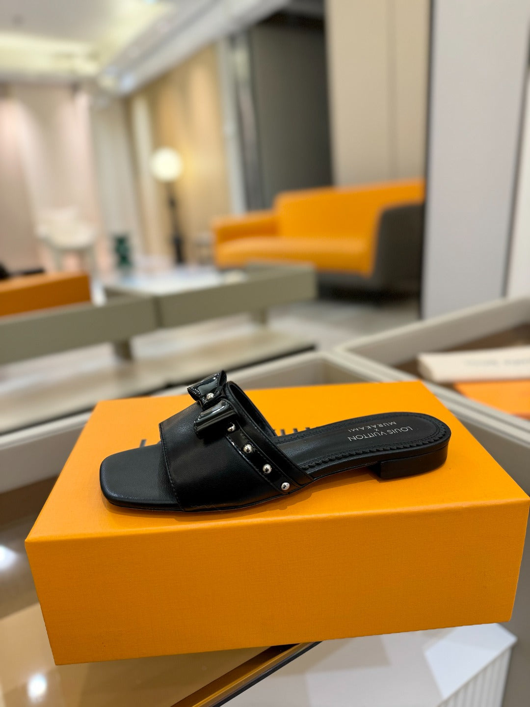 LV X TM 6AM FLAT MULE IN BLACK CALFSKIN、mysite、Cacoeks