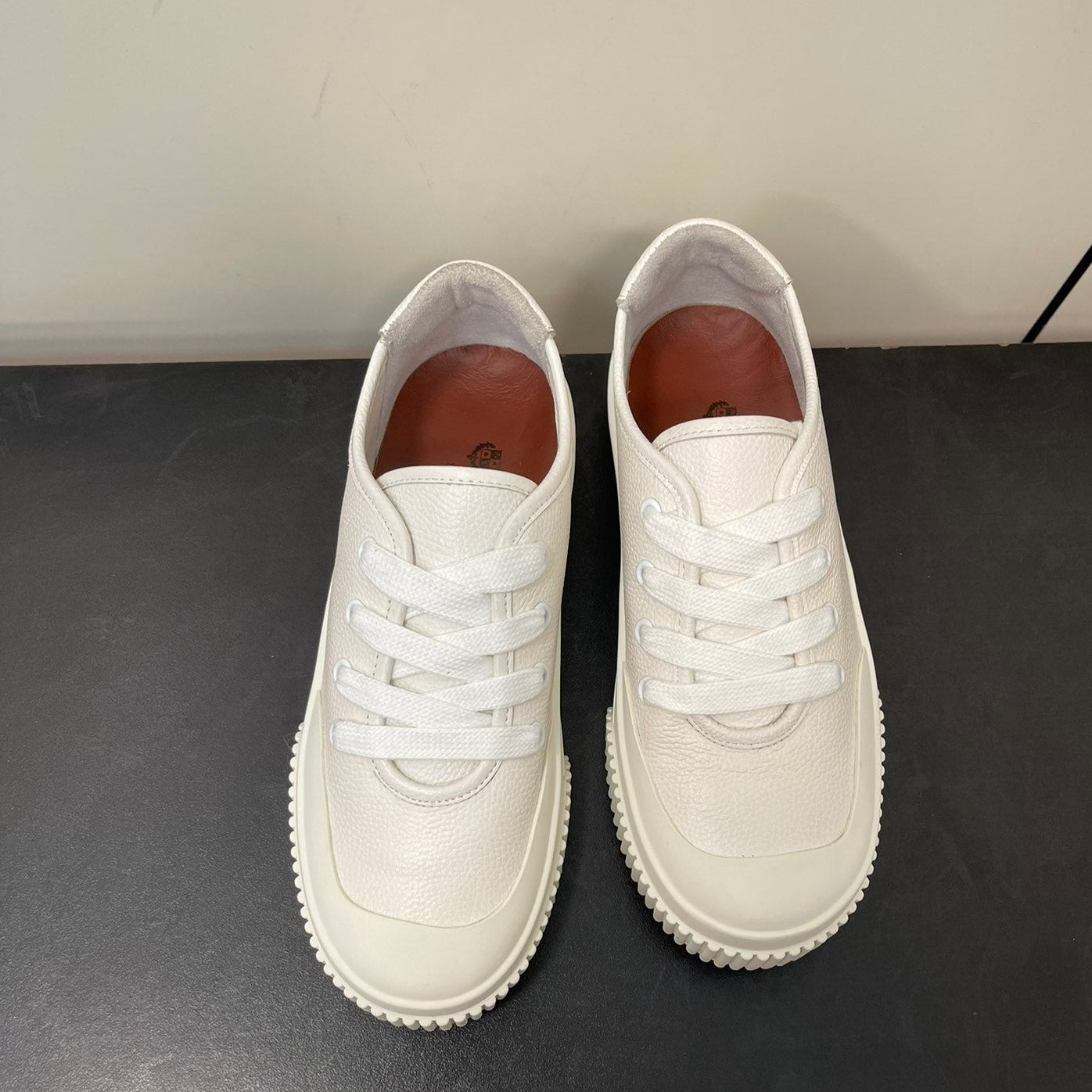 LP CLASSIC BISCUIT SNEAKERS WHITE CALFSKIN、mysite、Cacoeks