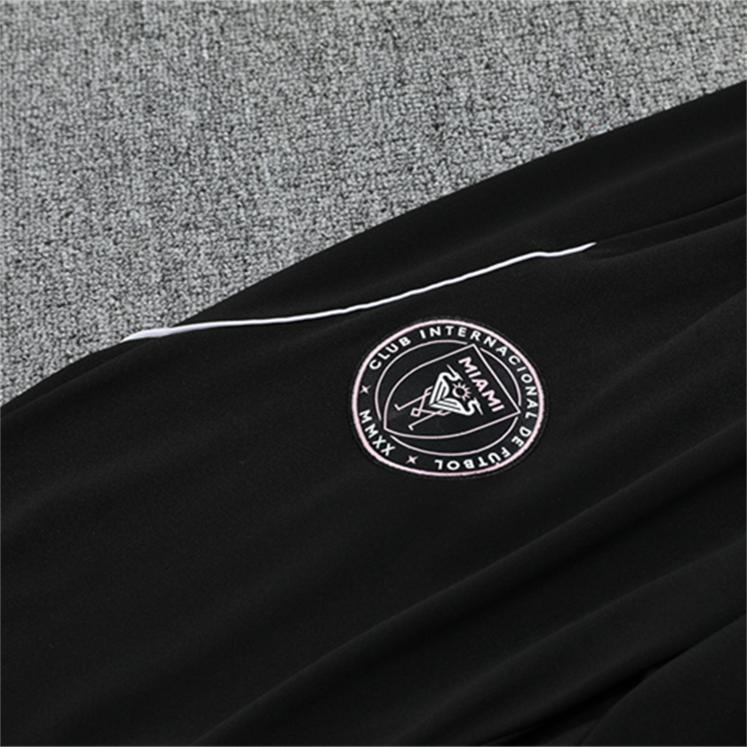 UltraTrikot-INT M.A.M 25-26 Long Sleeves Training with Black Sponsors Set - Pink Top & Black Pants