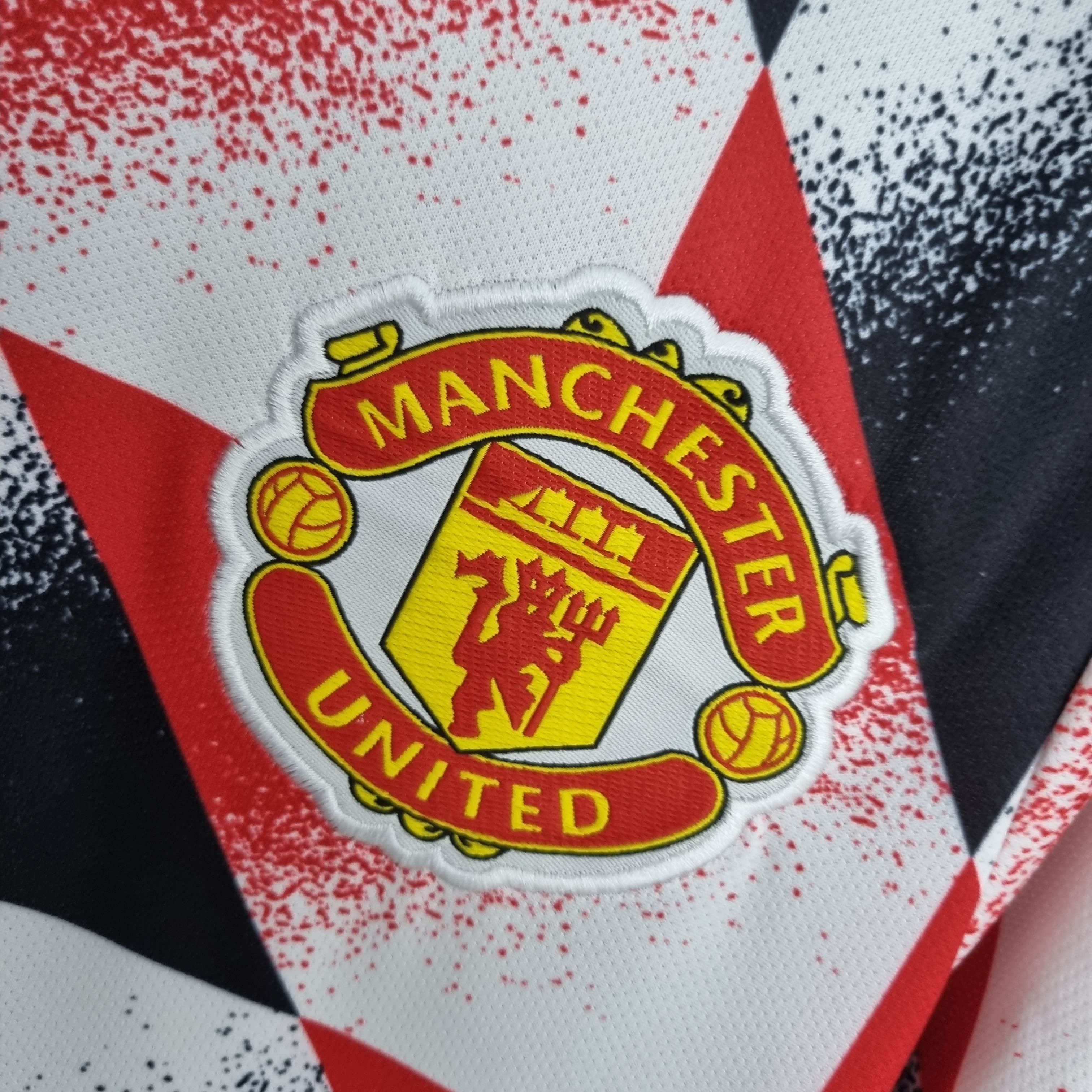 2022/2023 Manchester United Training Suit Red White Black Geometric Pattern 1:1 Thai Quality:football jersey mysite: unitedjerseyfootball 邓江浪:football