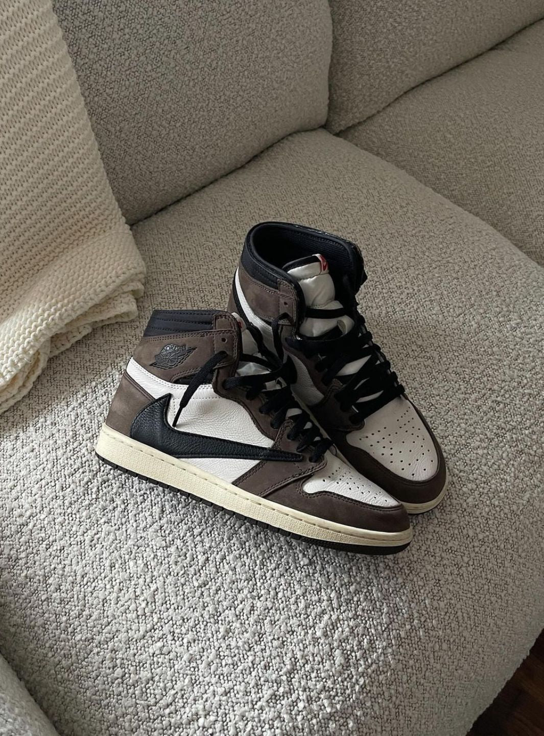 Air Jordan 1 Retro High OG SP Travis Scott Mocha、JORDAN、Cacoeks