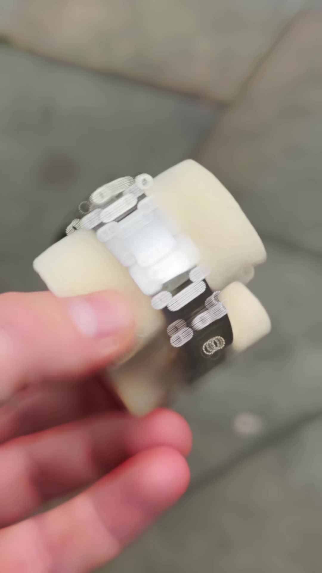 兼职  林炎: luxecystore