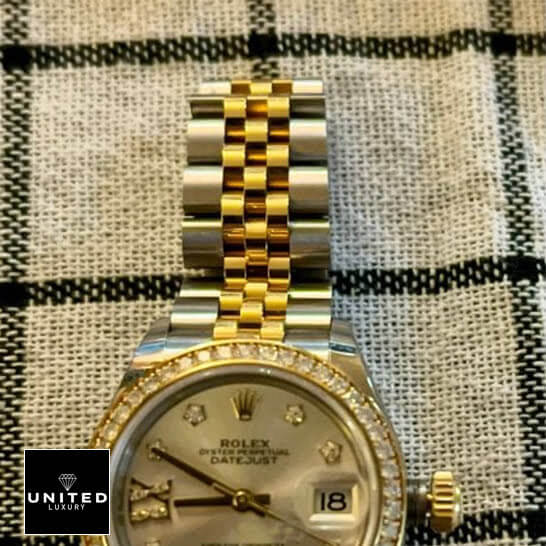 Rolex Datejust 279383RBR-0003 Champagne & Diamond Dial Replica 6 Rolex Datejust 279383RBR-0003 Two Tone Jubilee Bracelet Replica on the table