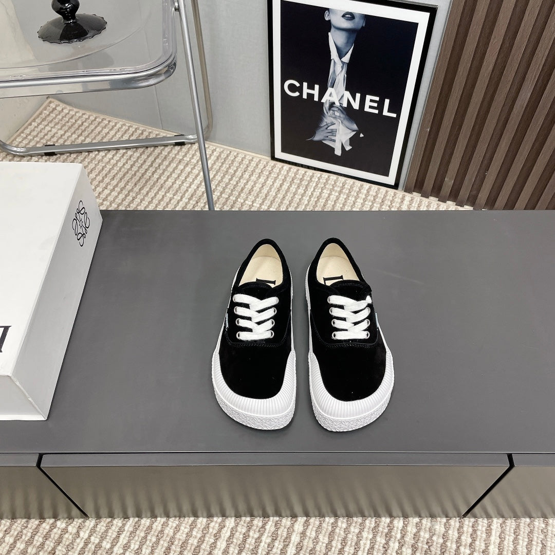 TERRA VULCA LACE-UP SNEAKER IN BLACK SUEDE、mysite、Cacoeks