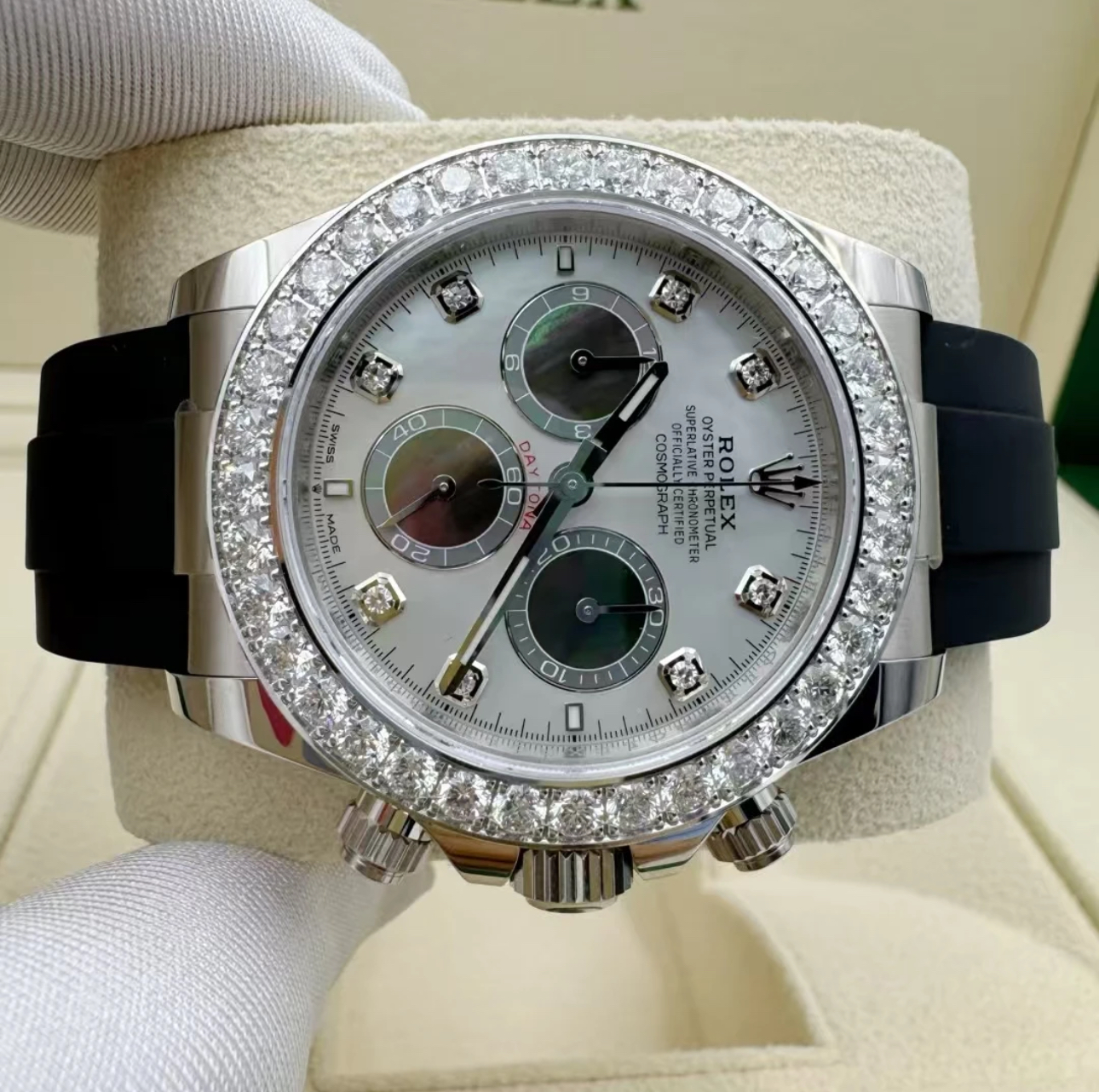 RolexCosmograph Daytona Oyster, 40 mm, white gold and diamonds Super Clone Swiss Watch Ref M126589RBR-0001 4131 Swiss Movement