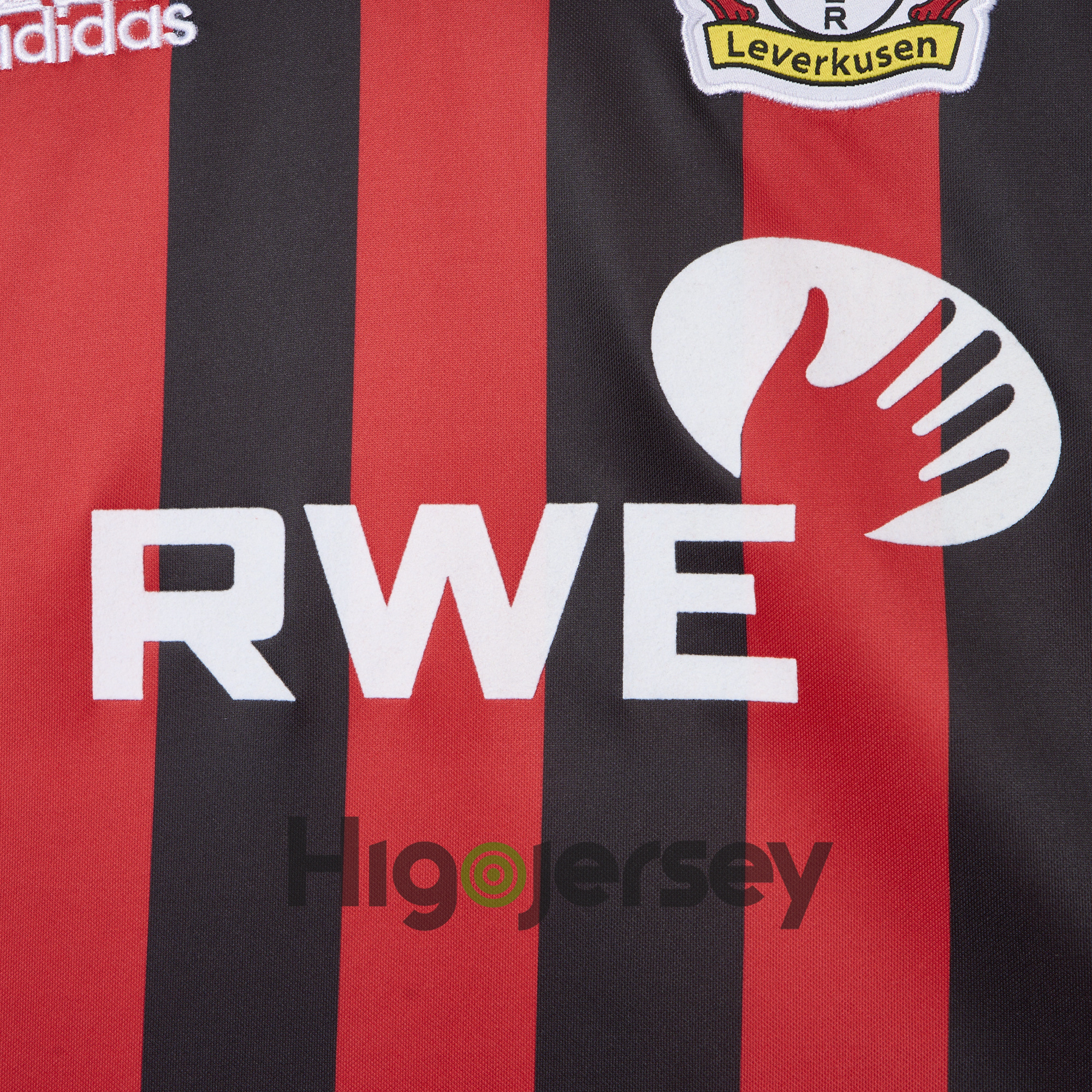 Higojerseys-Retro Bayer 04 Leverkusen 2001-02 Home Jersey