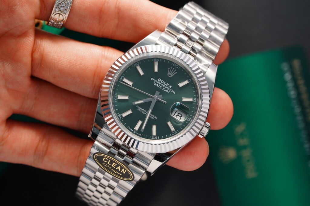 Đồng Hồ Rolex Datejust 126334 Rep 11 Mặt Xanh Lá Clean 41mm (1)