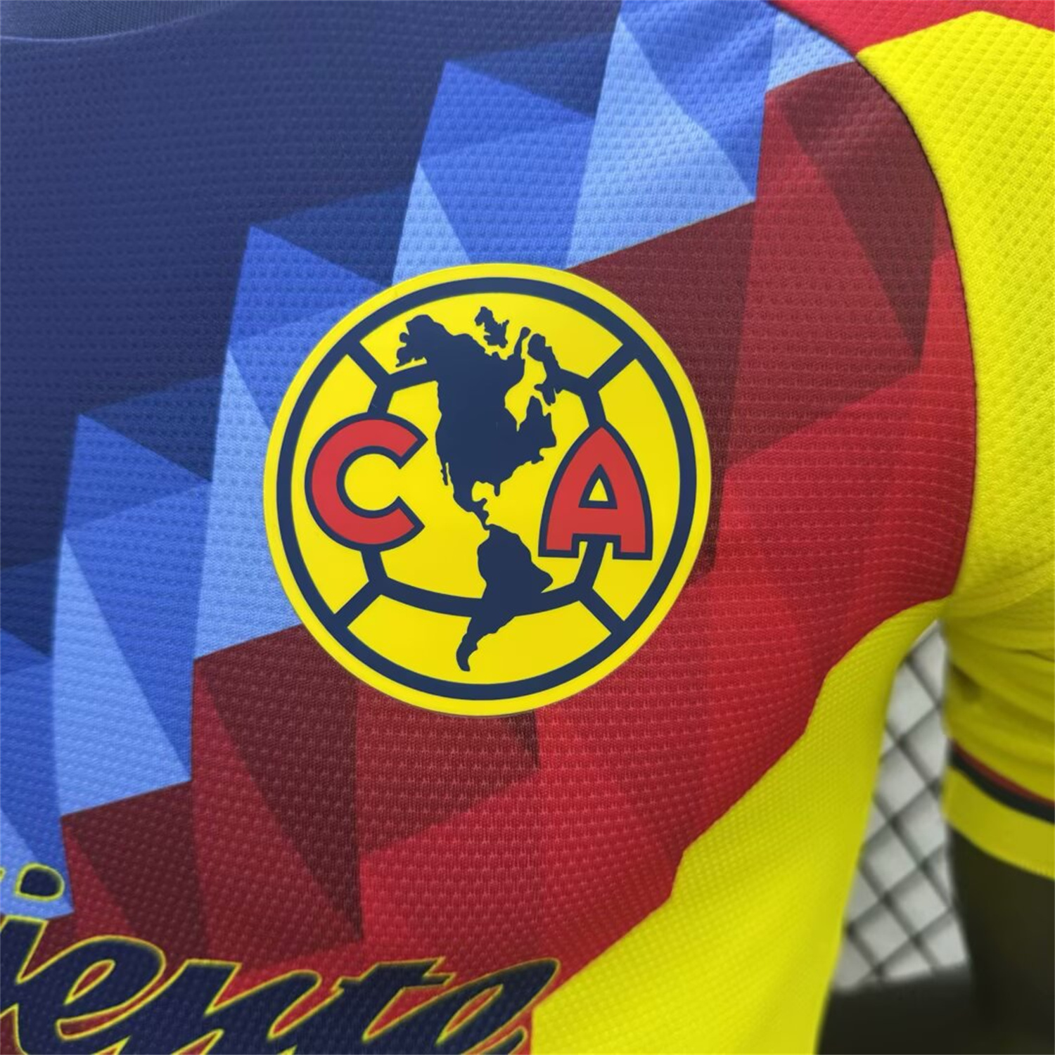 UltraTrikot-Club América 25-26 Blue and Red V-Shaped Camouflage Yellow Jersey - Player Version