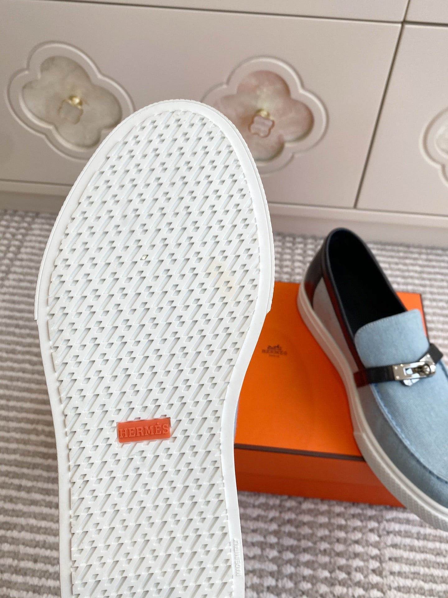 HM 25S SLIP-ON IN SKY BLUE CANVAS AND BLACK LAMBSKIN WITH SILVER HARDWARE、mysite、Cacoeks