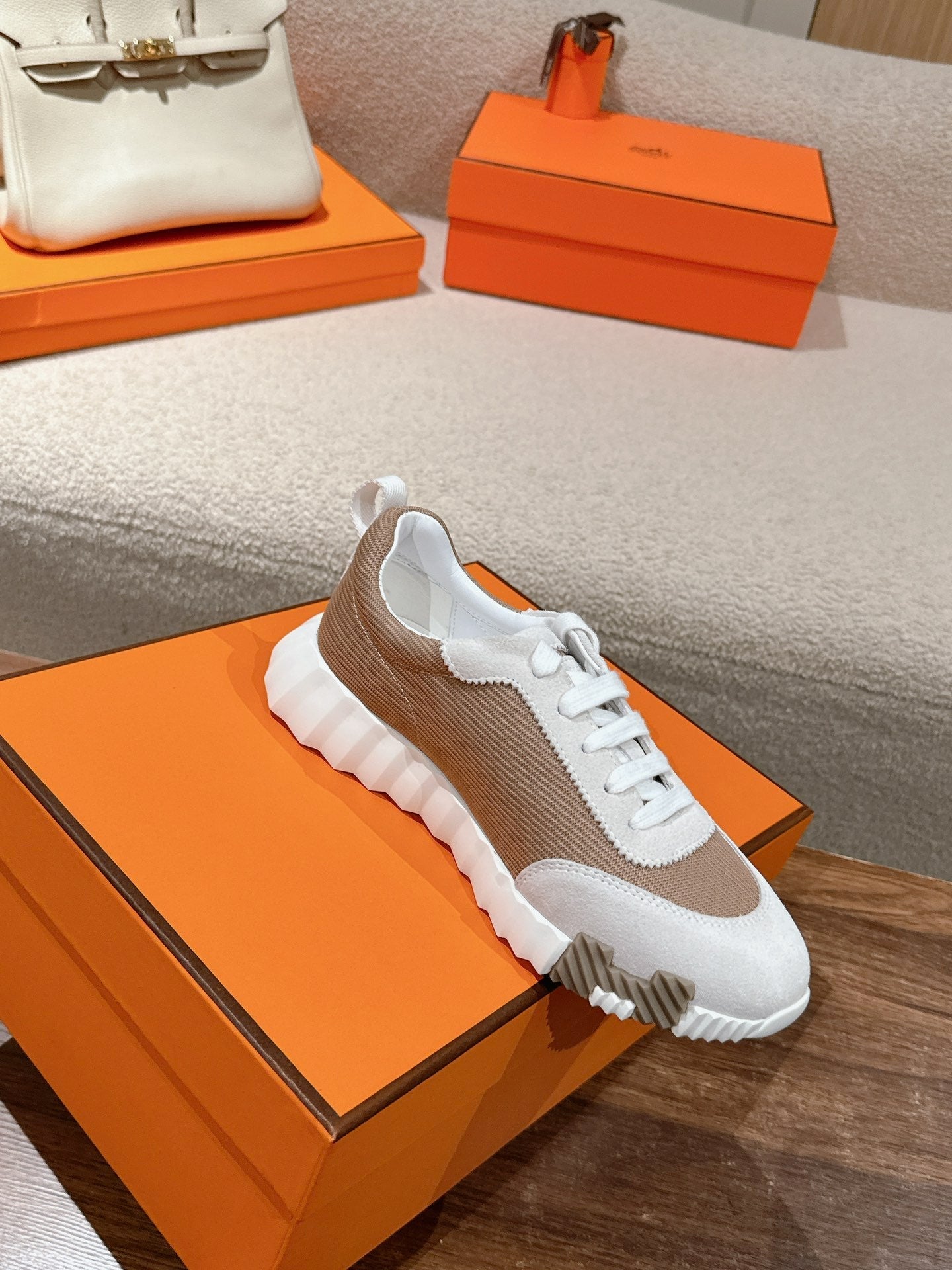 MAINLAND SNEAKER IN PALE GRAY SUEDE AND LIGHT BROWN BREATHABLE MESH FABRIC、mysite、Cacoeks