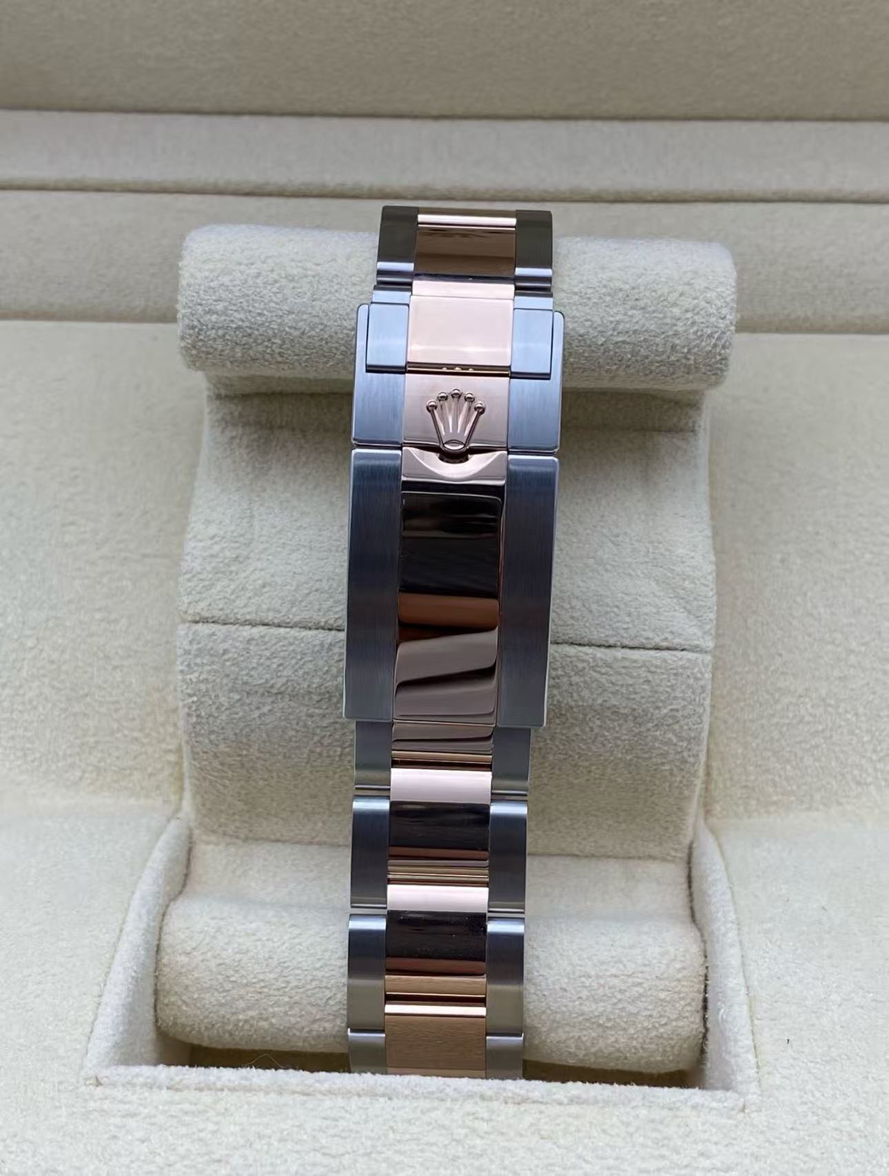 RolexGMT Master l Root Beer Two Tone SuperClone Swiss Replica Watch Ref 126711CHNR 3285 Swiss Movement