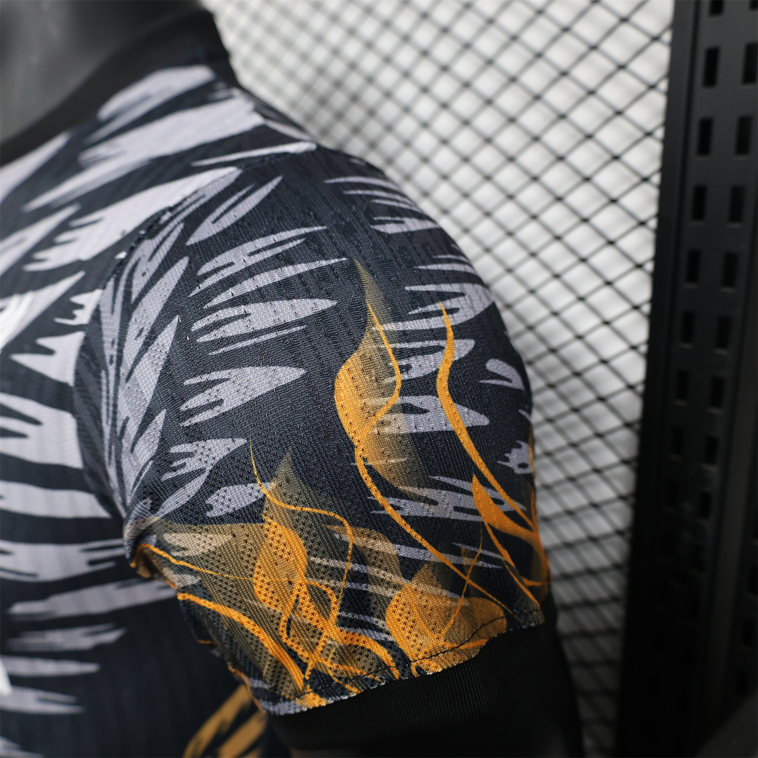 UltraTrikot-Liver.pool 25-26 Orange Liver.pool Bird Black Special Jersey - Player Version