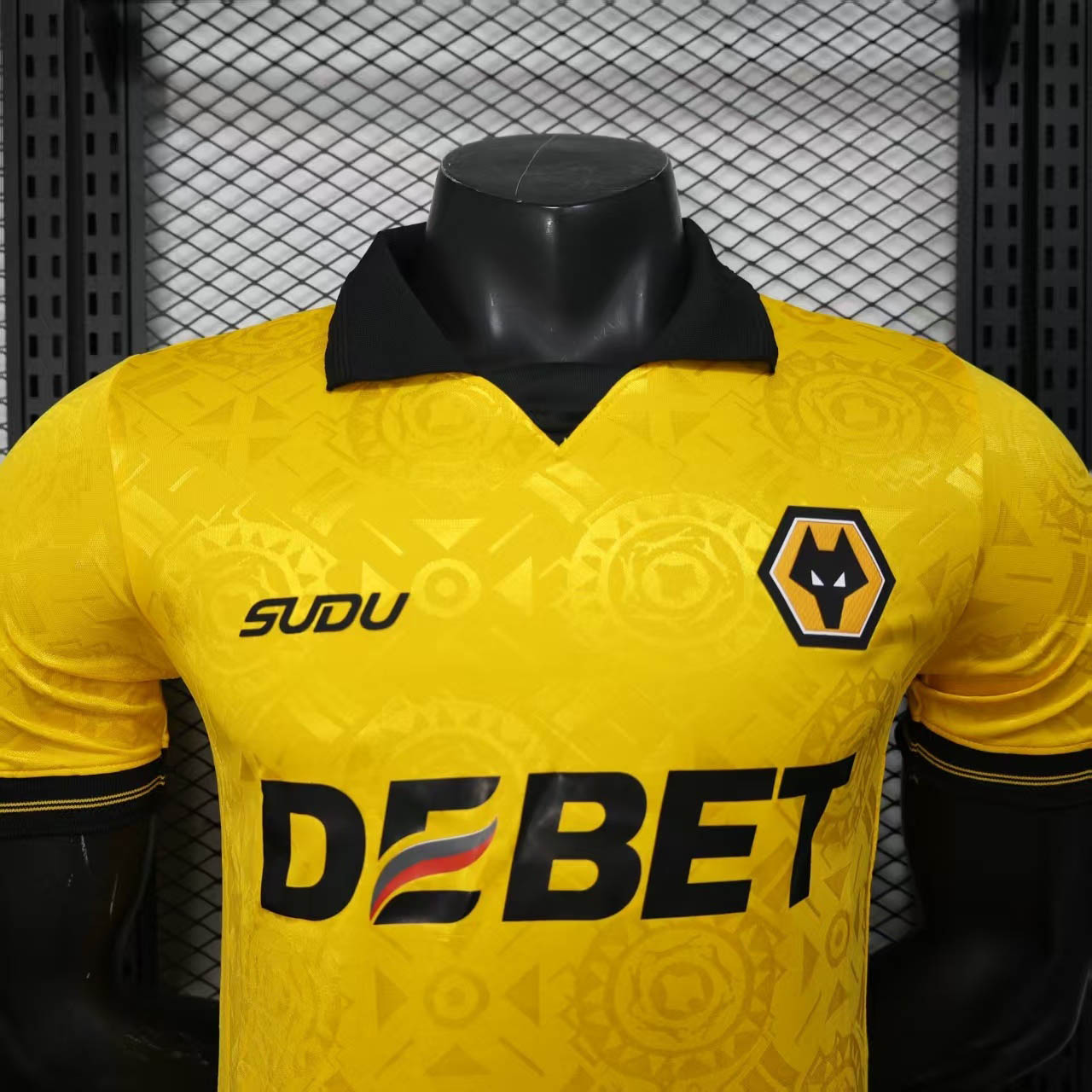 2025/2026 Player Version Wolverhampton Wanderers Home Football Shirt 1:1 Thai Quality:football jersey mysite: unitedjerseyfootball 邓江浪:football