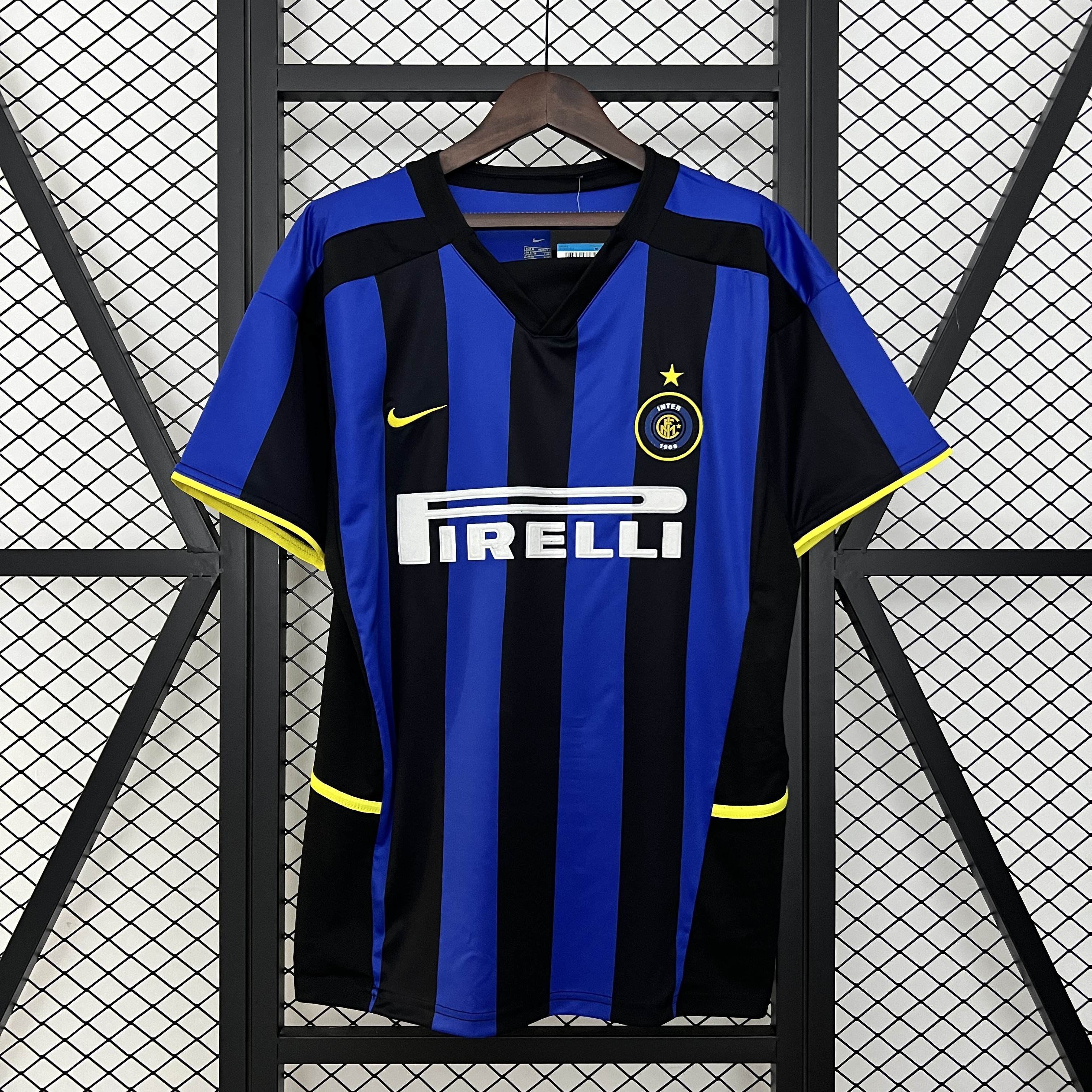ManixJersey.com | Retro Inter Milan 2002-03 Home Jersey -Customize Name, Number and Patch | Worldwide Shipping