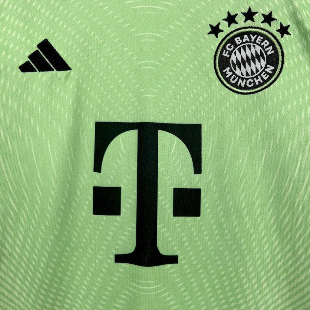 2025/2026 Bayern Munich Goalkeeper Green Football Shirt 1:1 Thai Quality Kids Size:football jersey mysite: unitedjerseyfootball 邓江浪:football