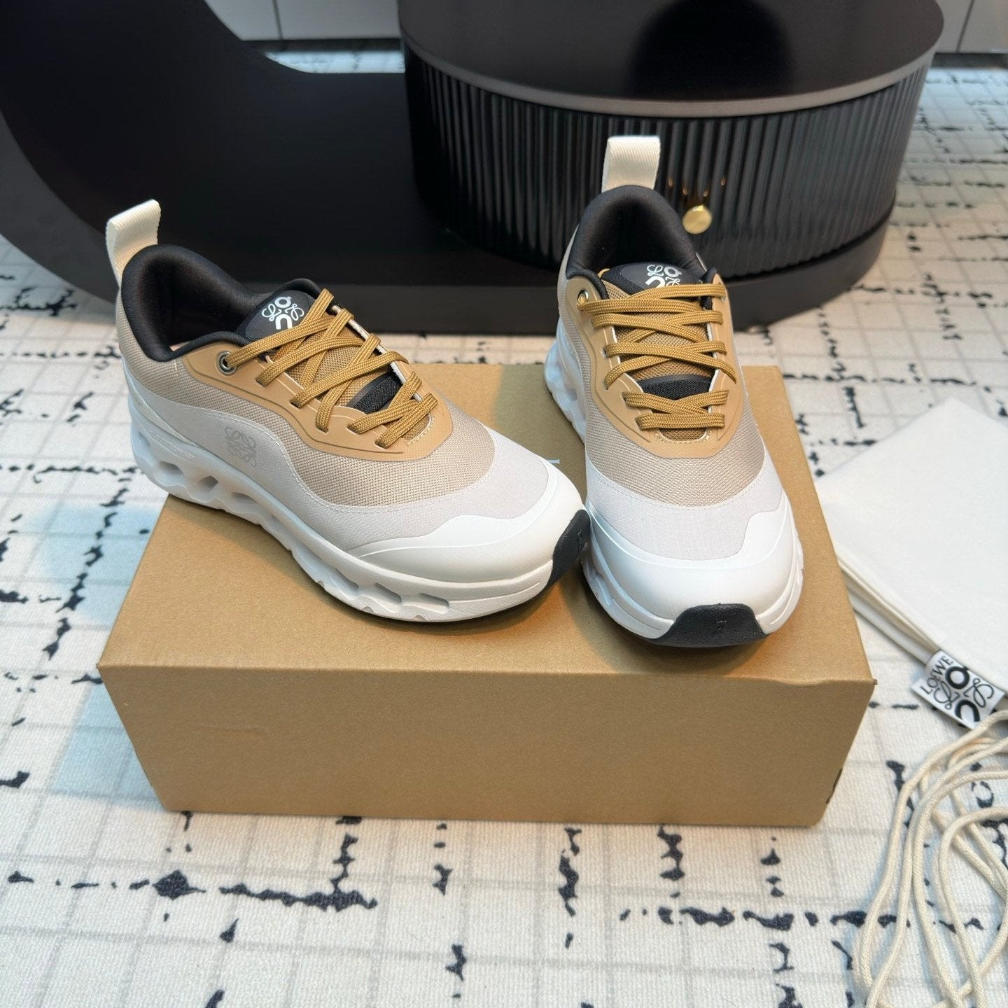 LW CLOUDTILT 2.0 SNEAKER TAN AND WHITE POLYESTER、mysite、Cacoeks
