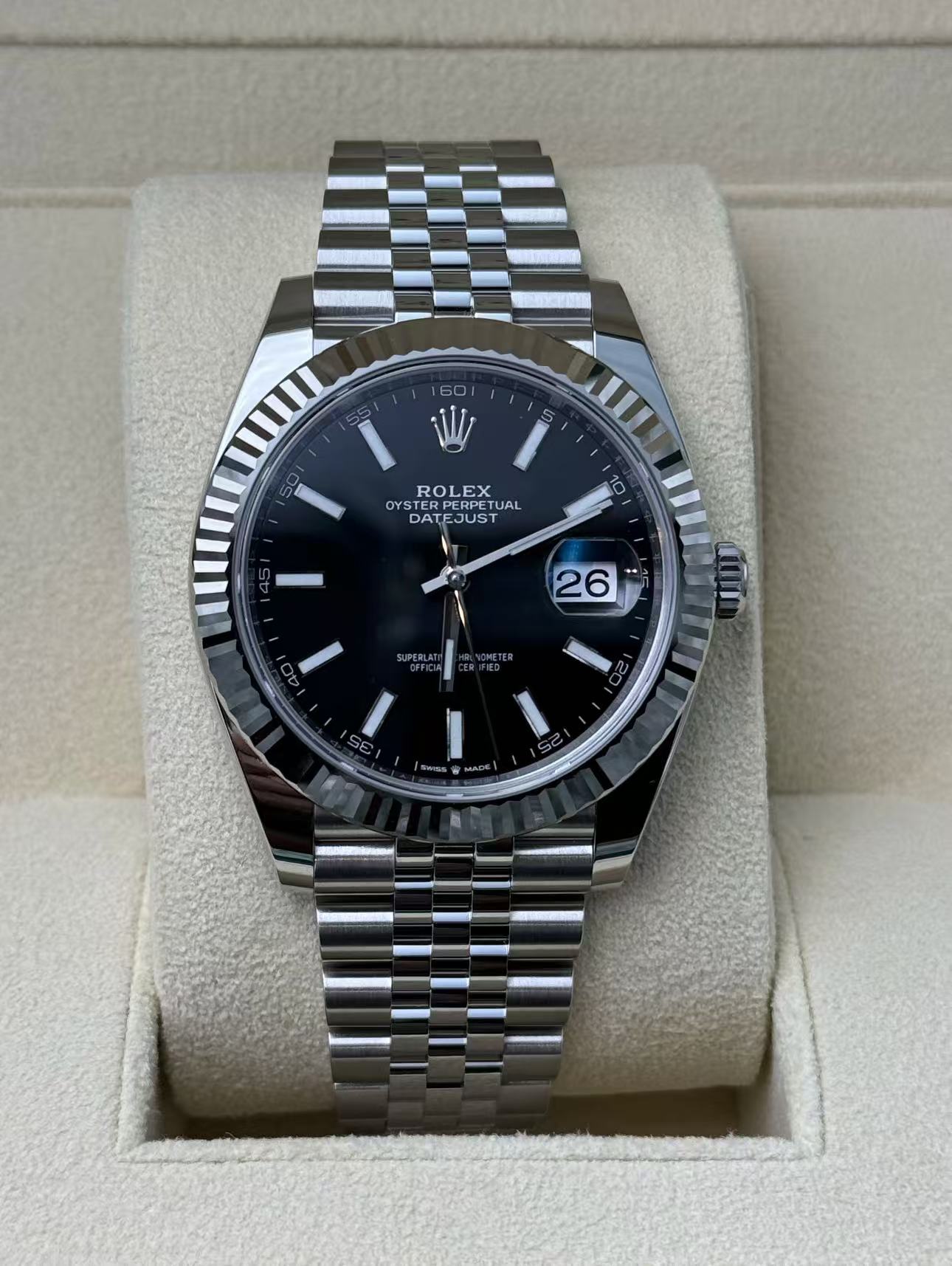 Rolex Datejust 41mm Super Clone Swiss ReplicaWatch Grey Rhodium Dial Ref 126334 3235S wiss Movement