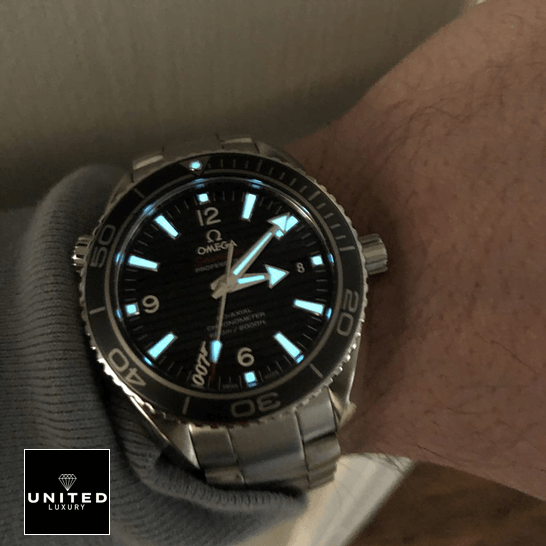 Omega Seamaster Planet Ocean Black Dial Replica phosphor dial on the wrist