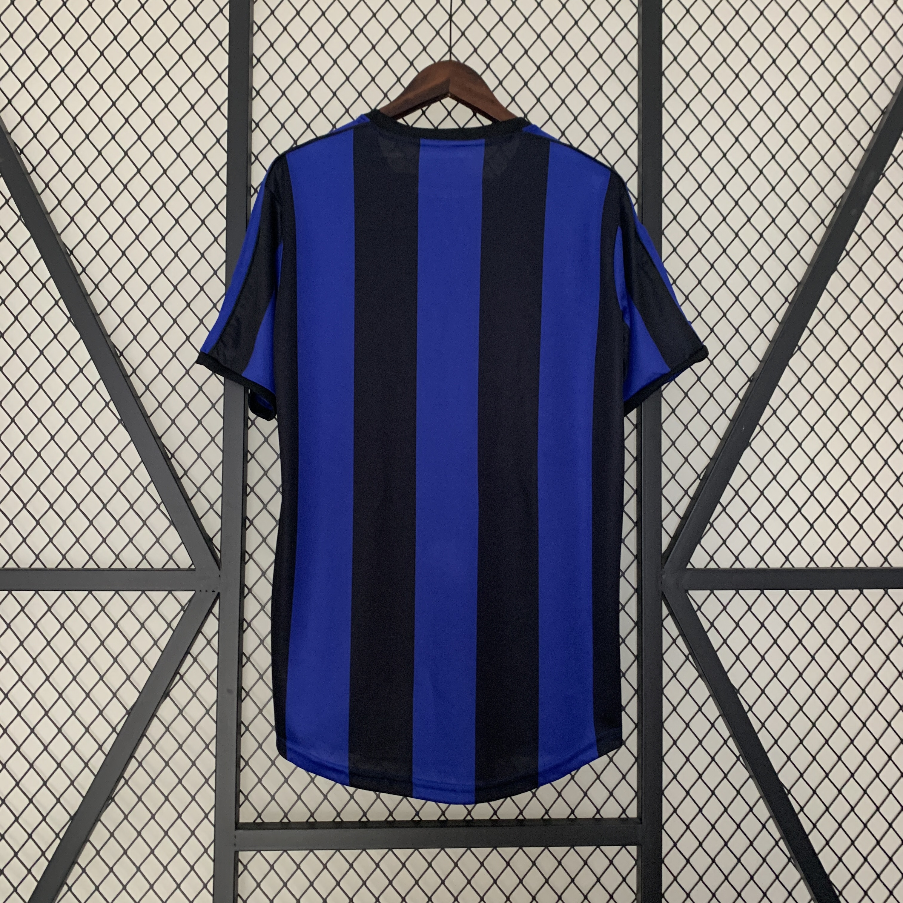 Higojerseys-Retro Inter Milan 1999-00 Home Stadium Jersey