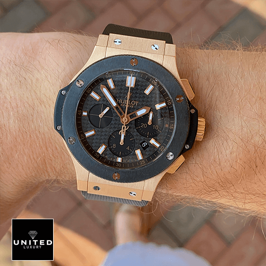 Hublot Big Bang 301.PM_.1780.RXasda Gold Case Black Dial Replica on the man wrist