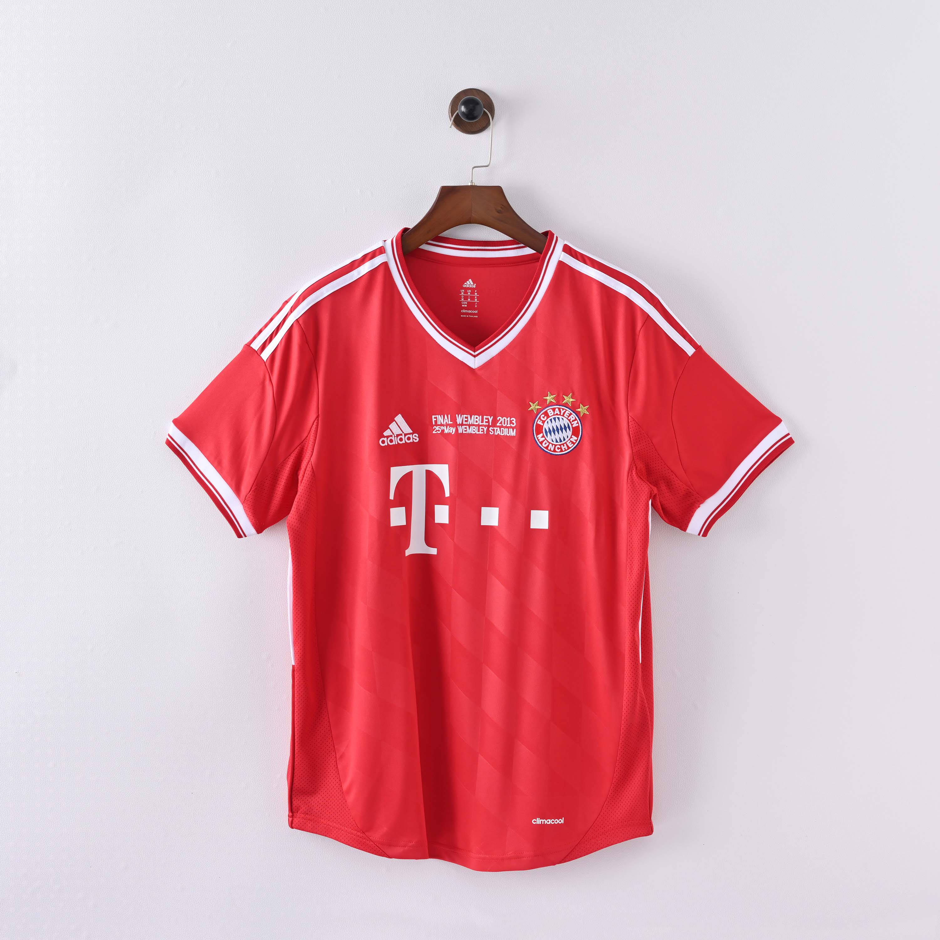 2013/2014 Retro Bayern Munich Home Football Jersey 1:1 Thai Quality:football jersey mysite: unitedjerseyfootball 邓江浪:football