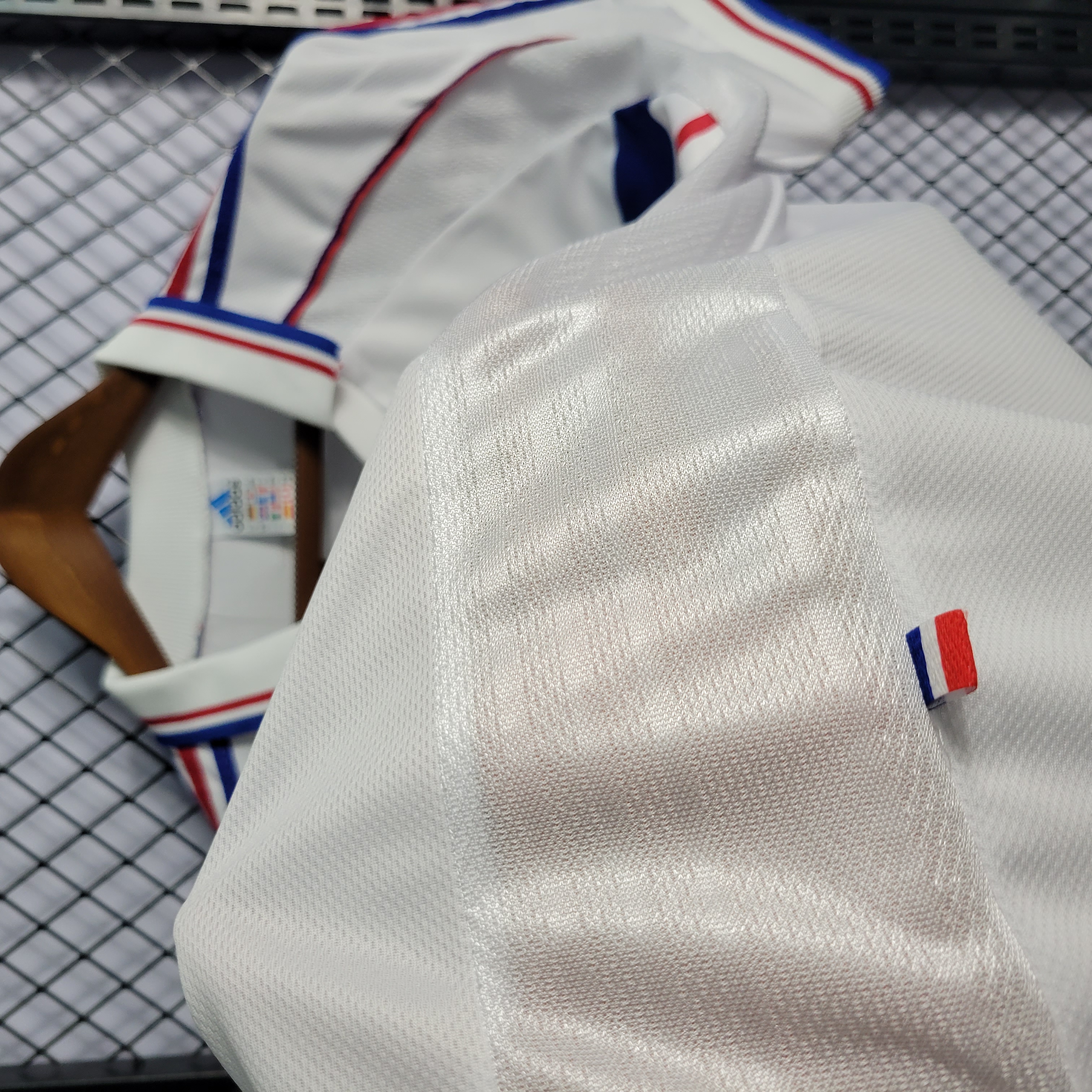 ManixJersey.com | Retro France 1998 Away Stadium Jersey -Customize Name, Number and Patch | Worldwide Shipping