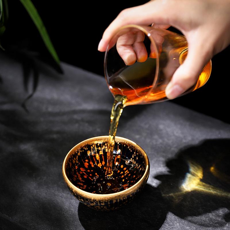 GEEK BAR-https://www.hot-toy.com/