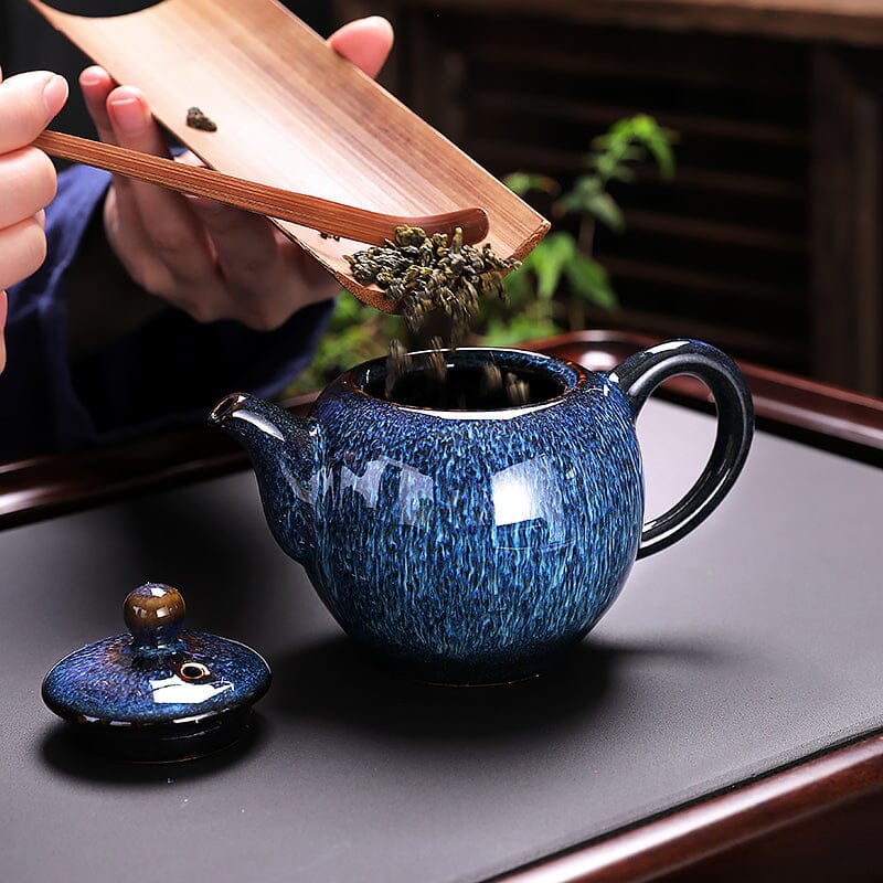 GEEK BAR-https://www.hot-toy.com/