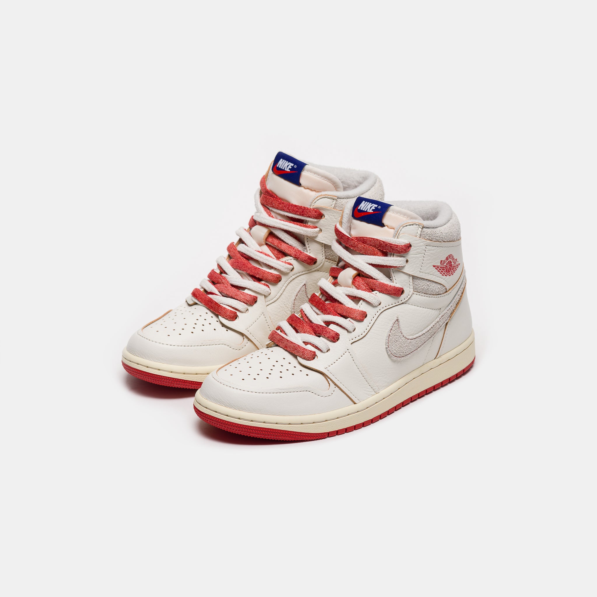 Air Jordan 1 High OG Sneaker in Sail/Cinnabar/Light Bone