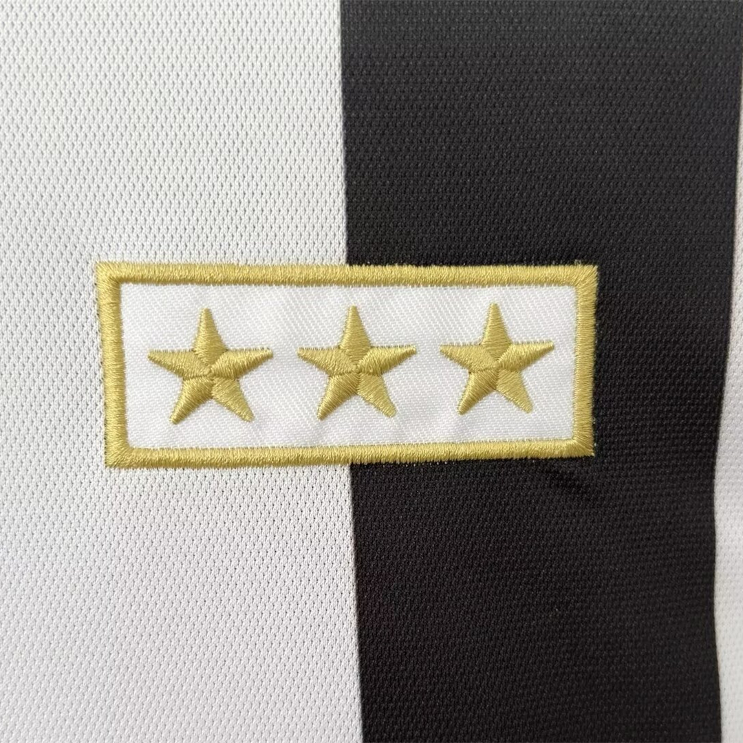 Higojerseys-Retro Juventus 2017-18 120th Anniversary Special Edition Jersey