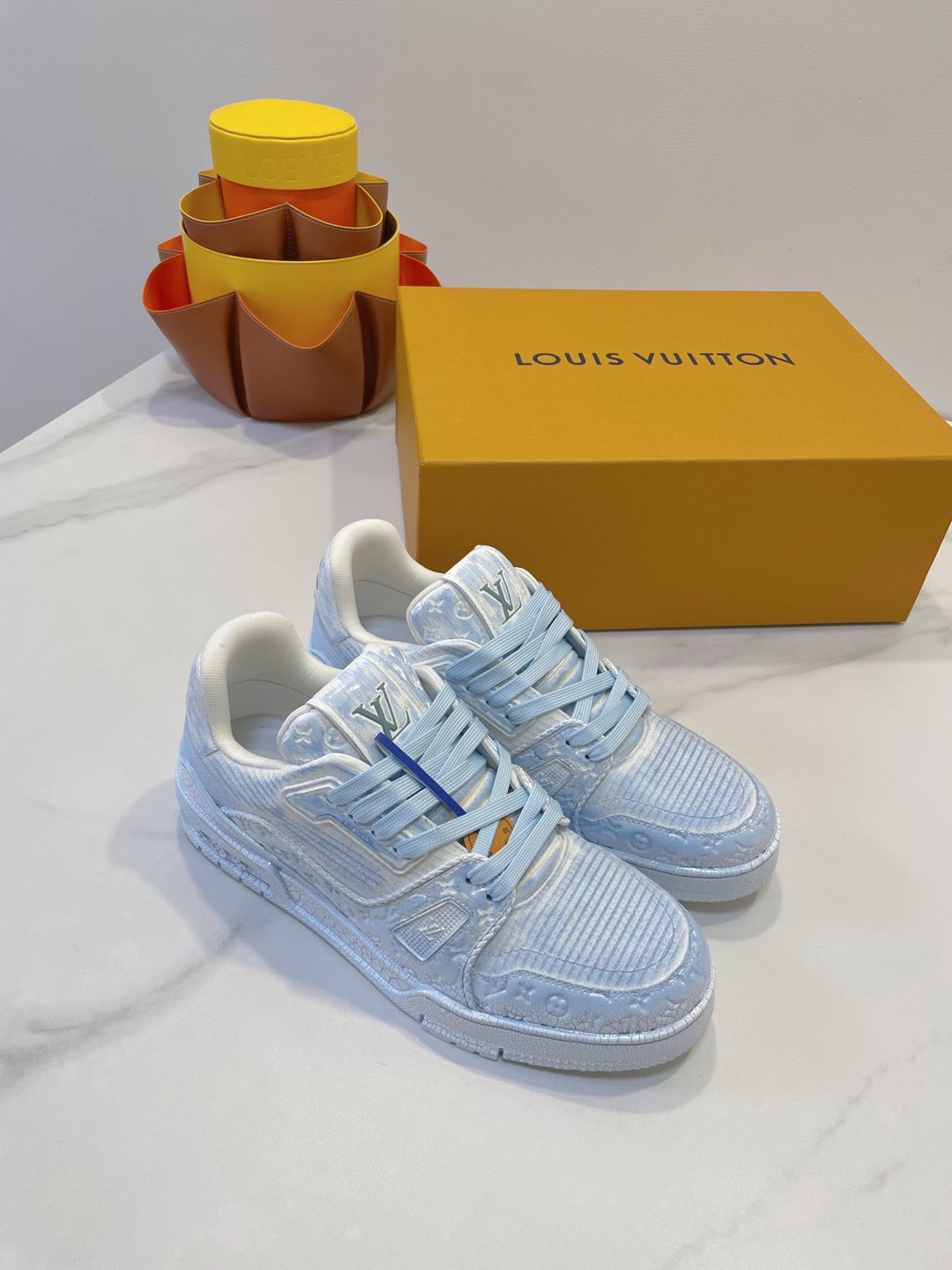 LV TRAINER MAXI SNEAKER IN WHITE MIX LIGHT BLUE EMBOSSED CALFSKIN、mysite、Cacoeks
