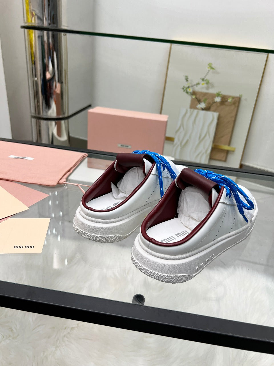 SNEAKER MULES IN WHITE CALFSKIN WHITE BLUE LACES、mysite、Cacoeks