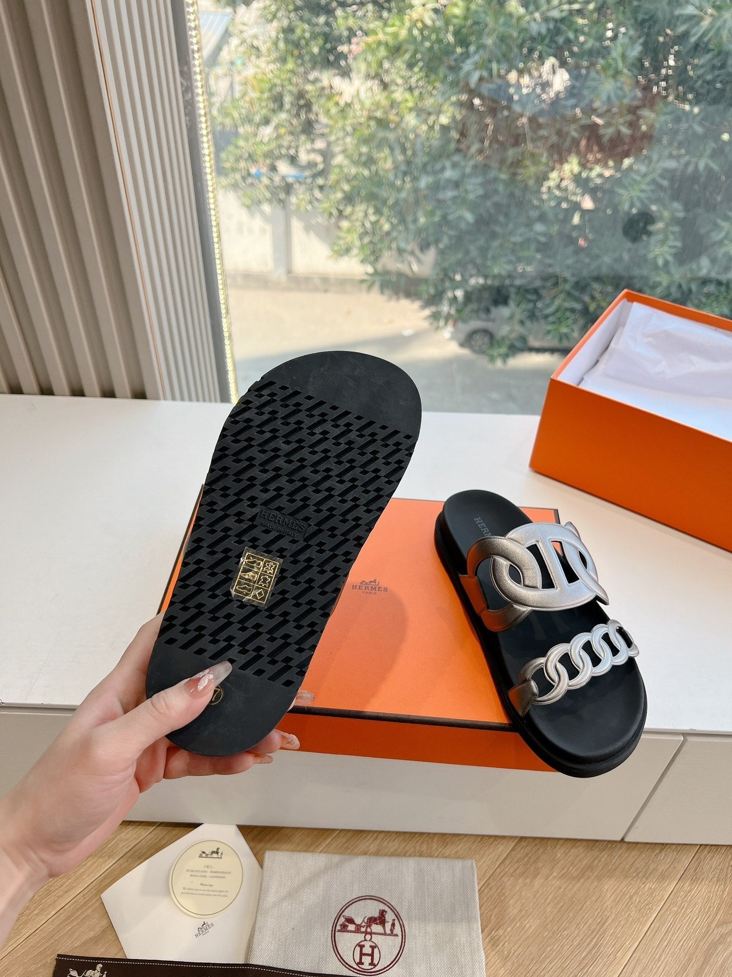 EXTRA SANDAL IN SILVER CALFSKIN、mysite、Cacoeks