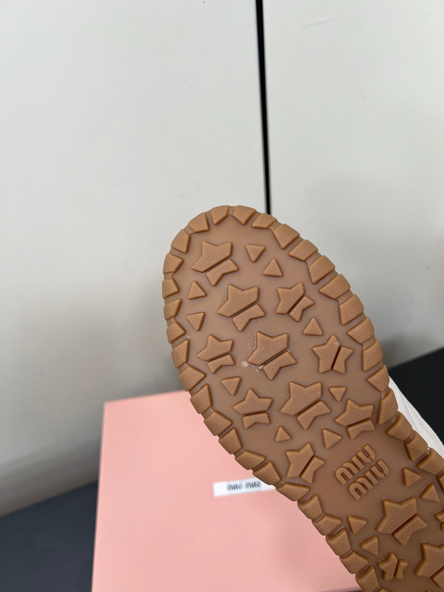 TYRE SNEAKERS IN OFF WHITE TECHNICAL FABRIC AND SUEDE WITH STICKER、mysite、Cacoeks