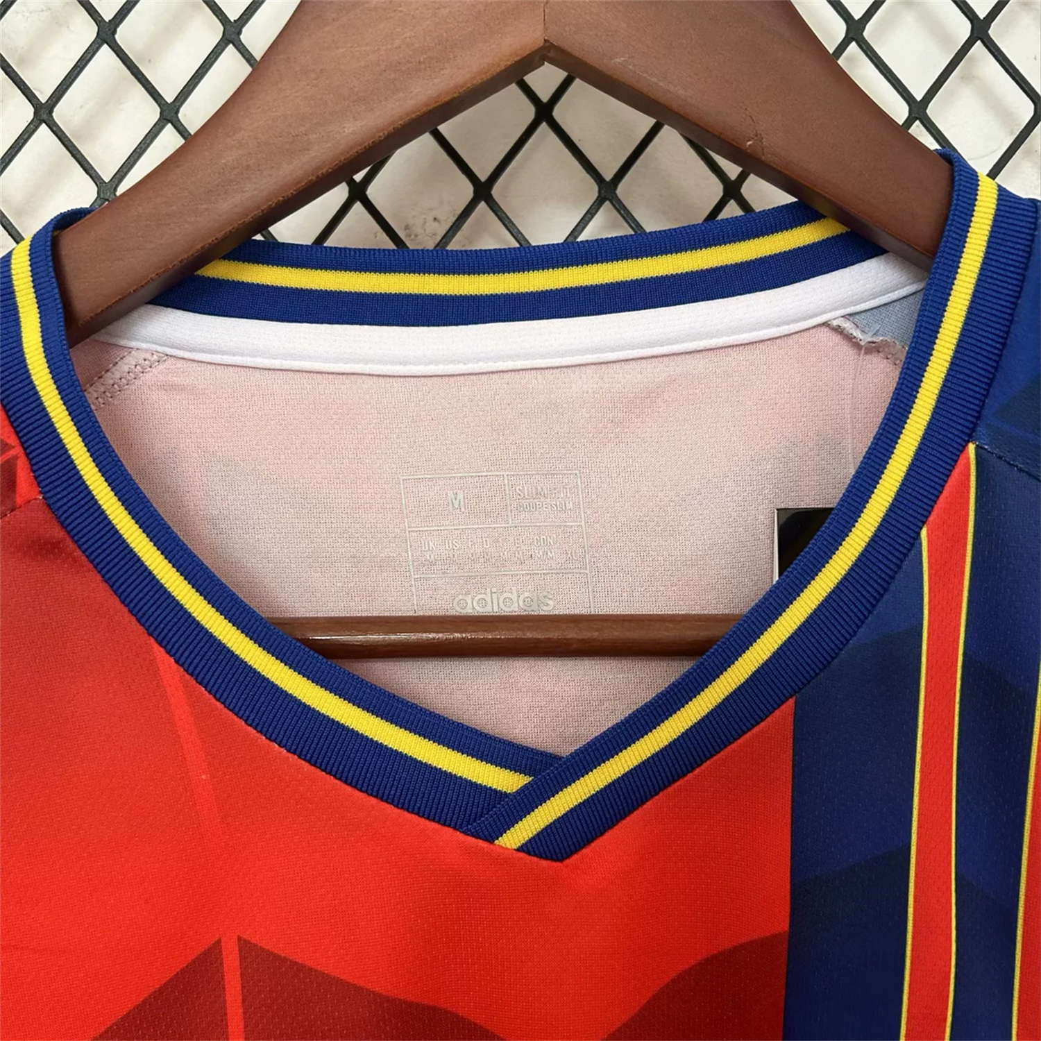 UltraTrikot-Spain 25-26 Red and Blue Throwback Style Jersey - Fans Version