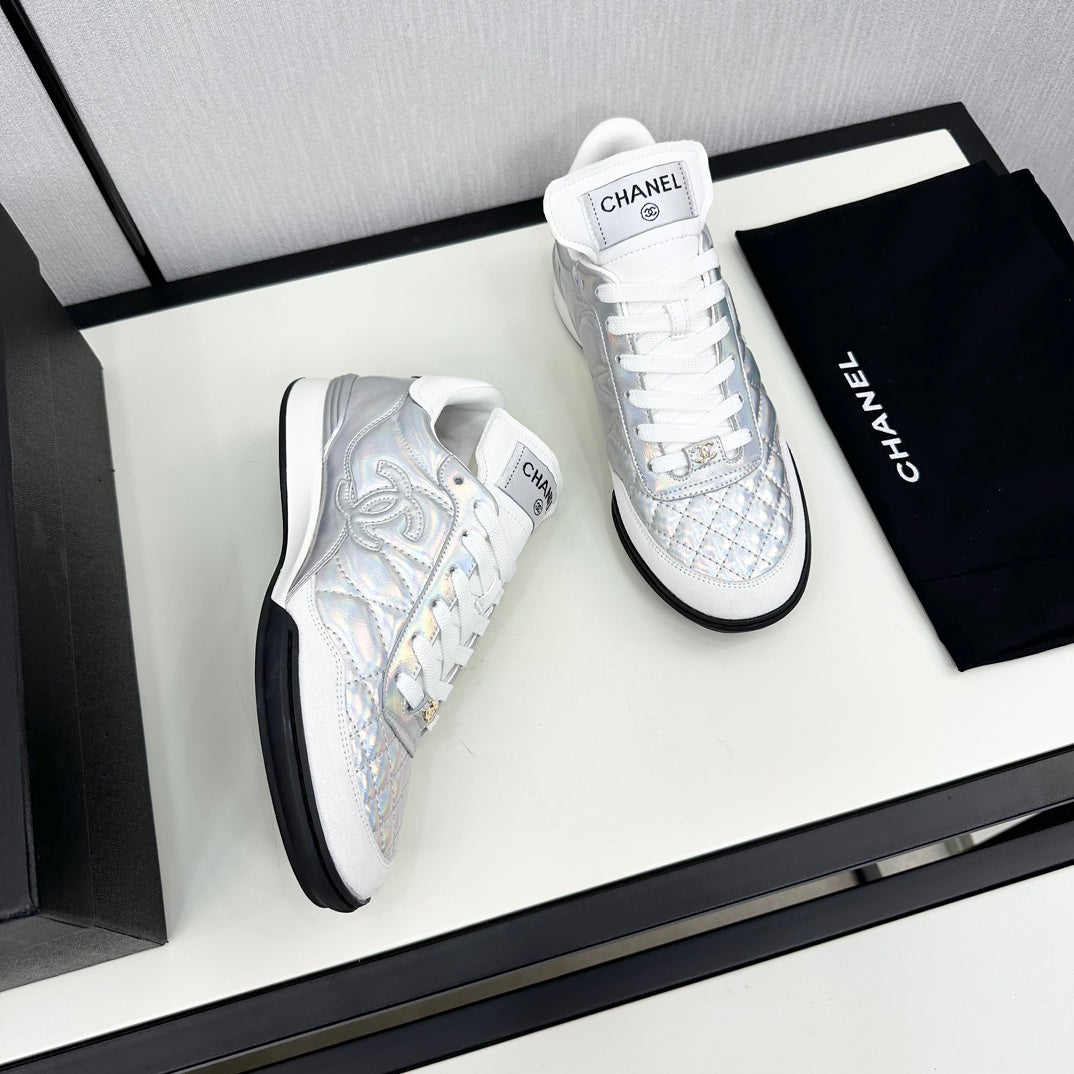 SPORTS SHOES IN GLOSSY SILVER CALFSKIN、mysite、Cacoeks