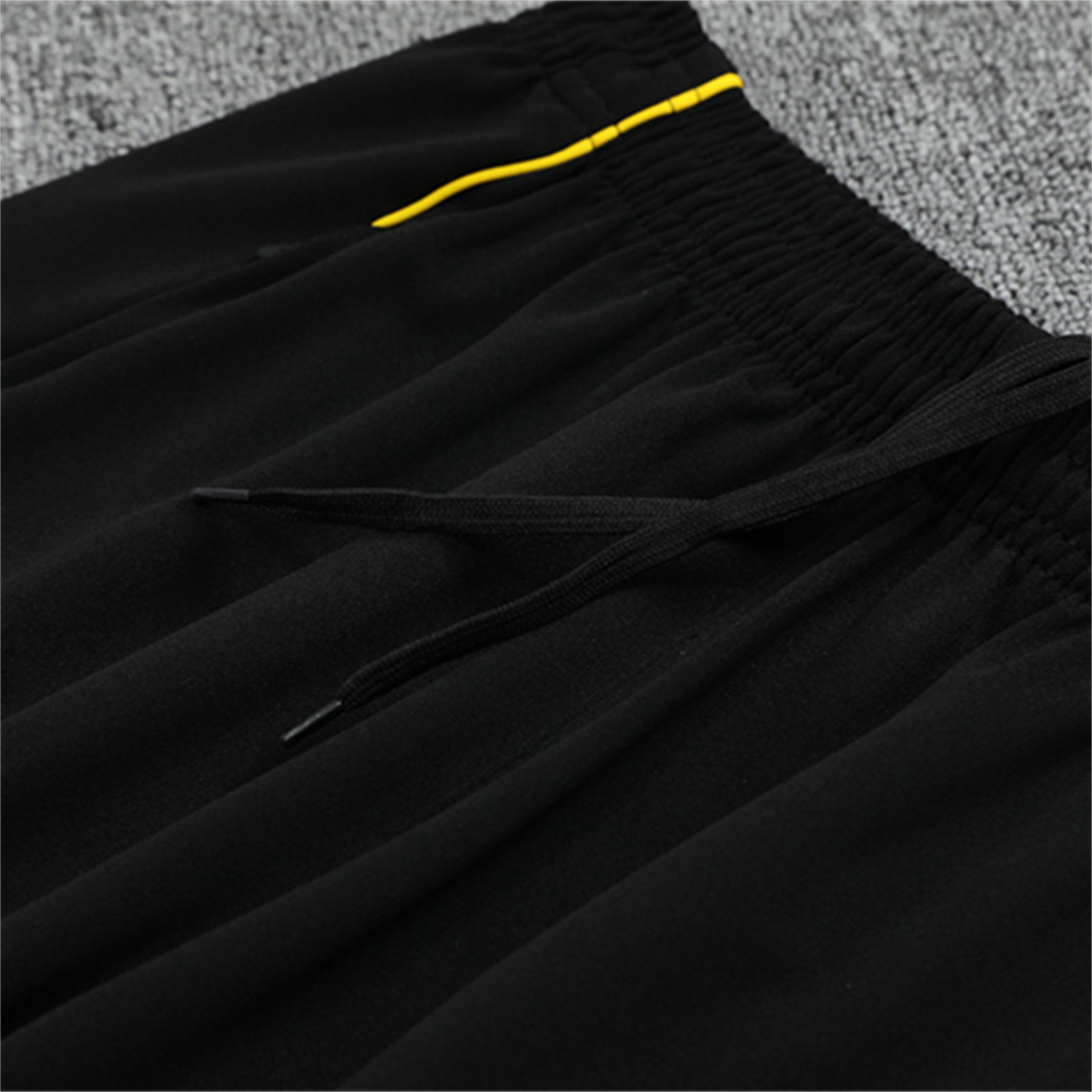 UltraTrikot-Real Madrid 25-26 Long Sleeve Training Set - Yellow Line White Top and Black Shorts