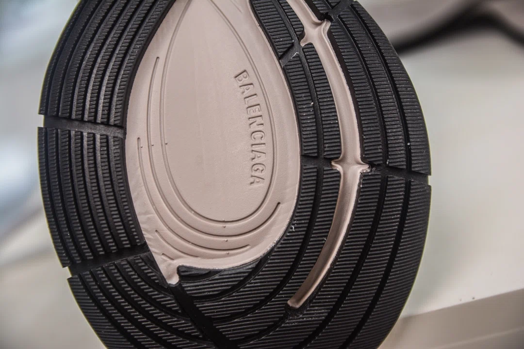 Balenciaga Circuit Sneaker in White Blue、mysite、Cacoeks