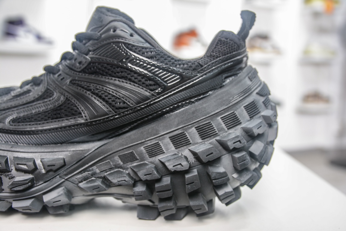 Balenciaga Defender Sneaker in Black、mysite、Cacoeks