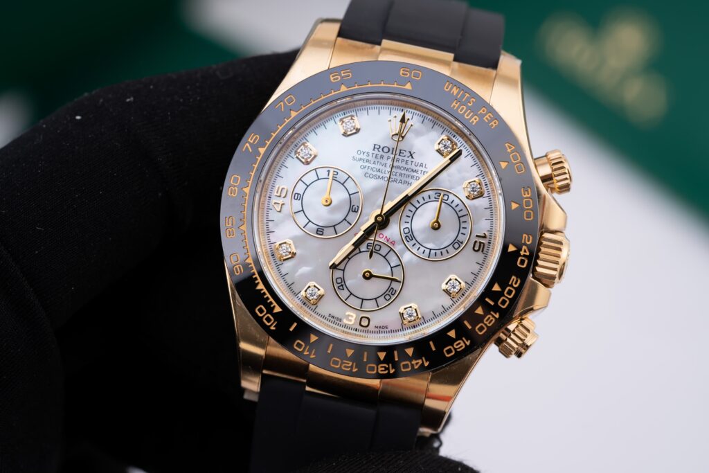Đồng Hồ Rolex Cosmograph Daytona Độ Mặt Vỏ Trai Clean 40mm (2)