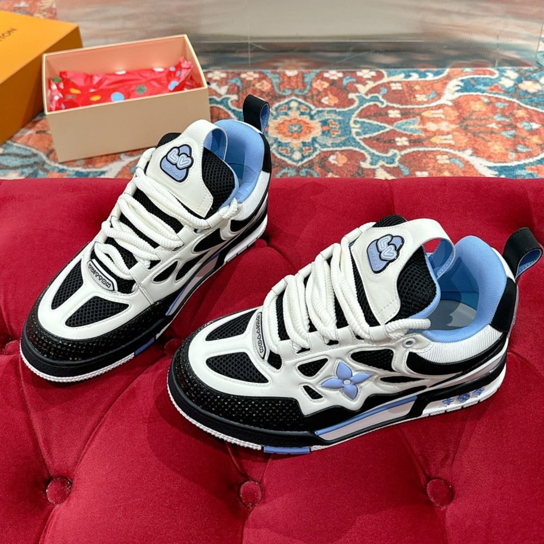 LV SKATE SNEAKER IN WHITE MIX BLACK AND SKY BLUE CALFSKIN、mysite、Cacoeks