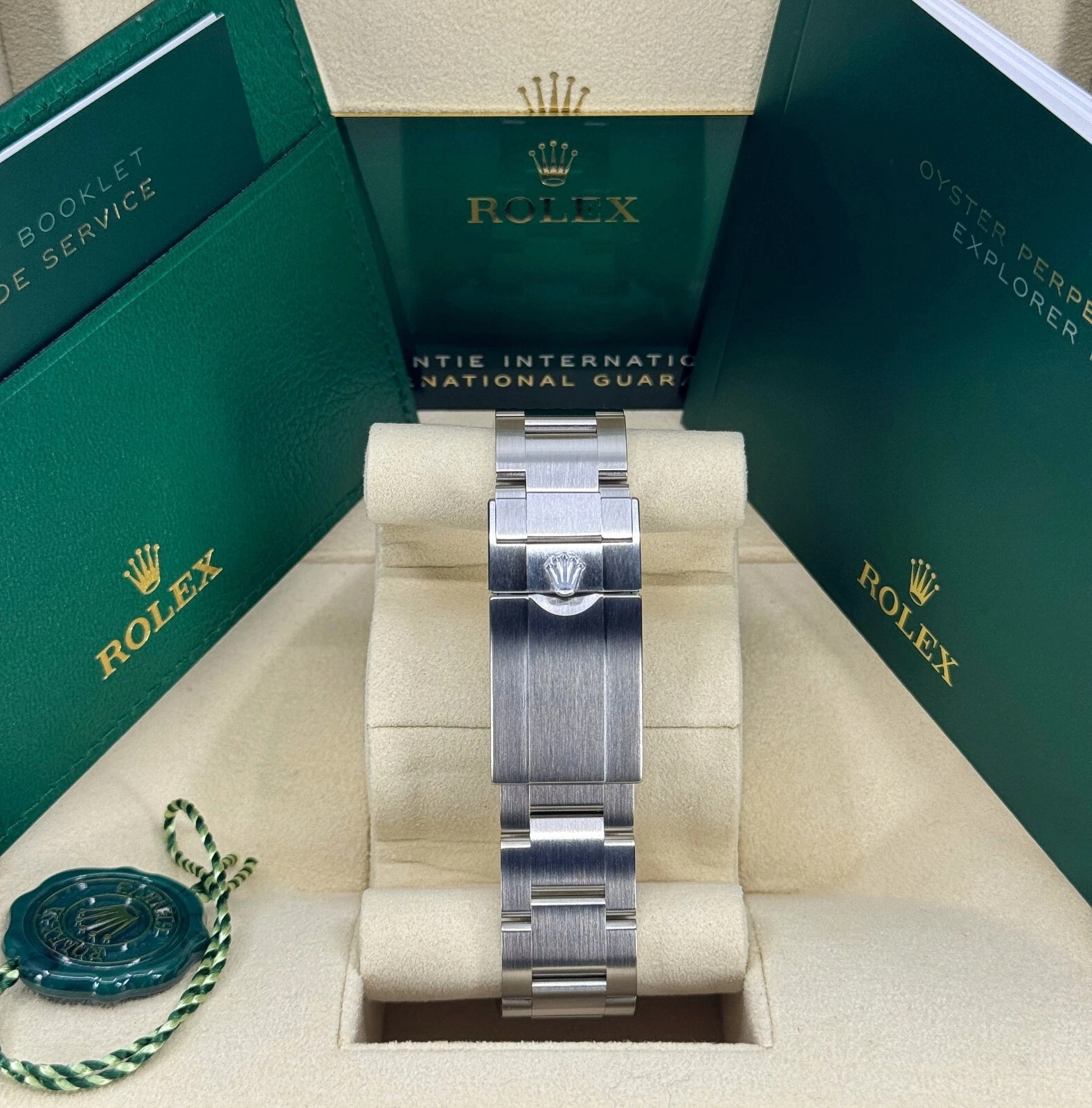 Rolex Explorerll Super Clone Swiss Replica Watch White Dial Ref 226570 3285 Swiss Movement