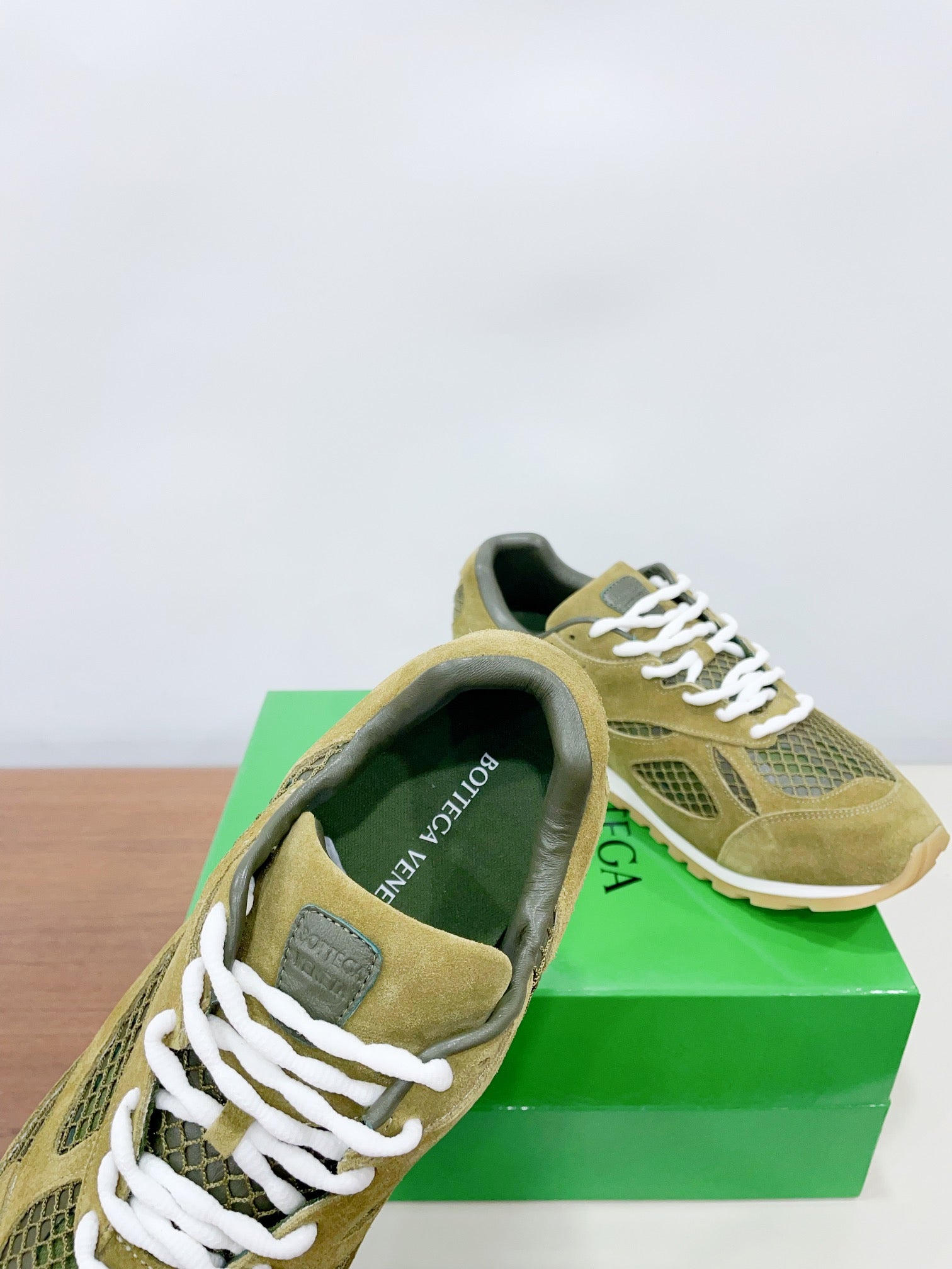 ORBIT SNEAKER IN OLIVE GREEN SUEDE AND TECHNICAL MESH、mysite、Cacoeks
