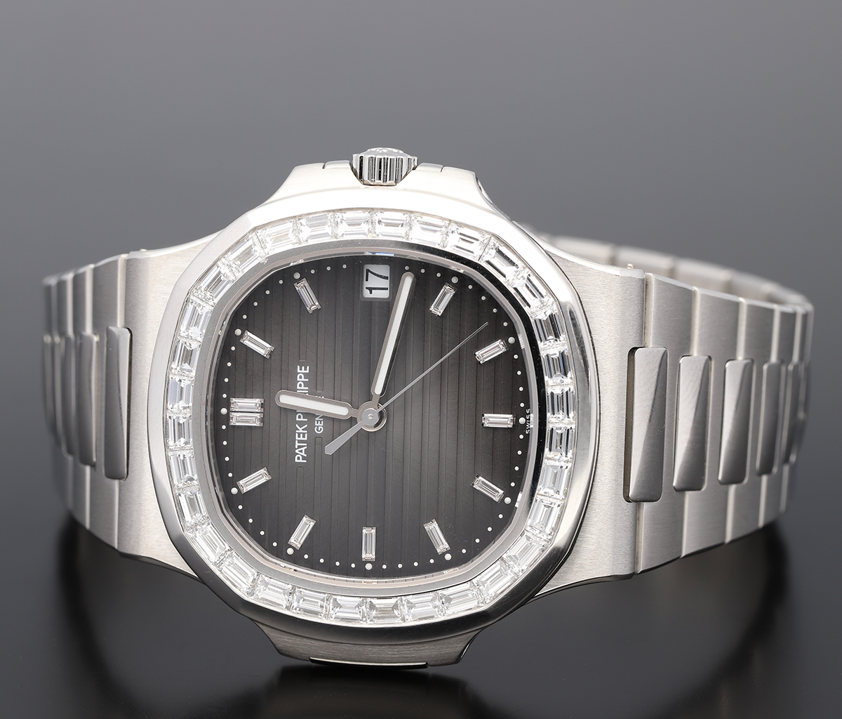 HM Jewelers庐 | 5711/110P-001 Nautilus