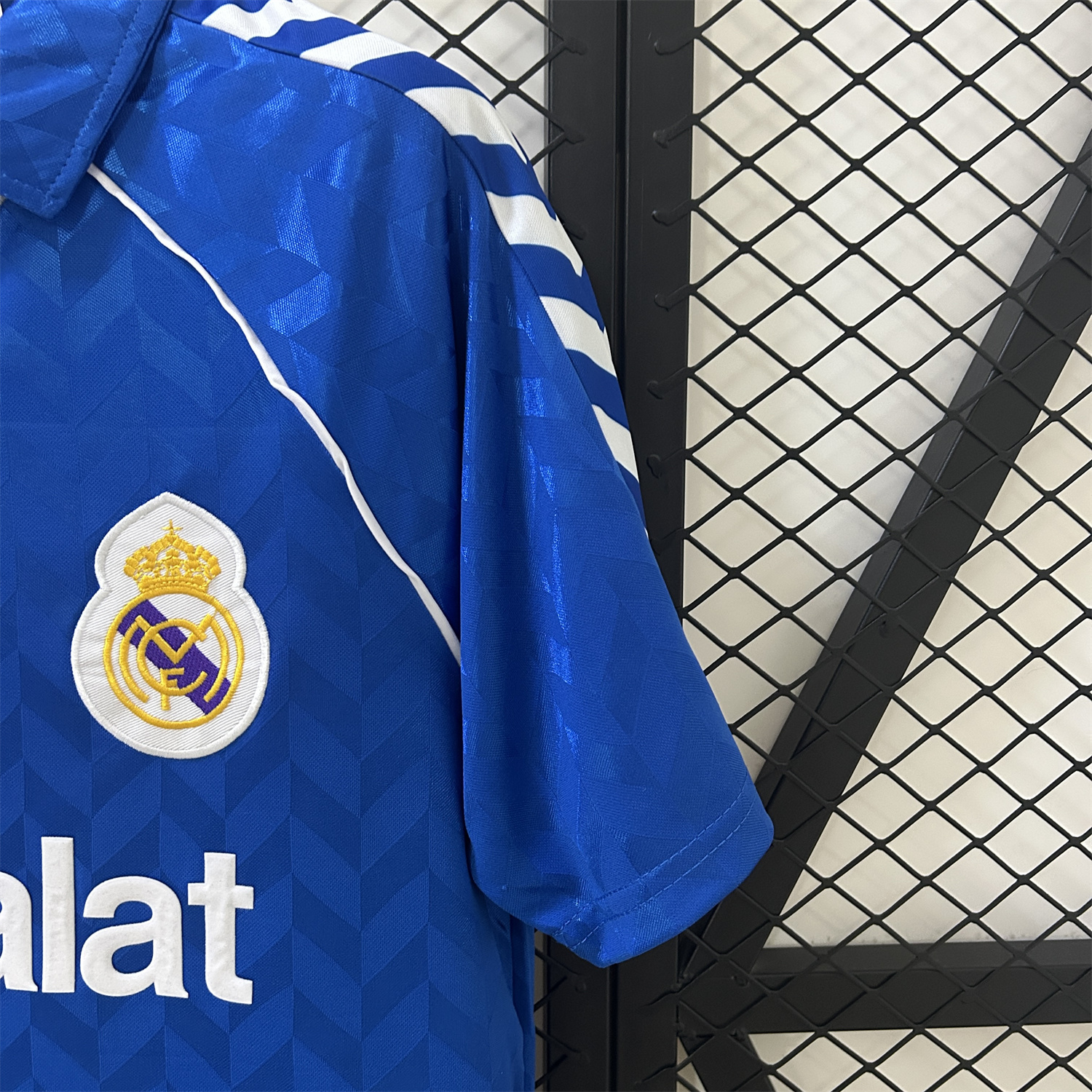 foot-Retro Real Madrid 1986-88 Away Jersey